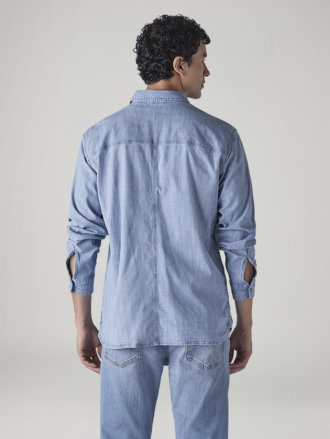 Image of LEVI'S Men Solid Casual Light Blue Shirt