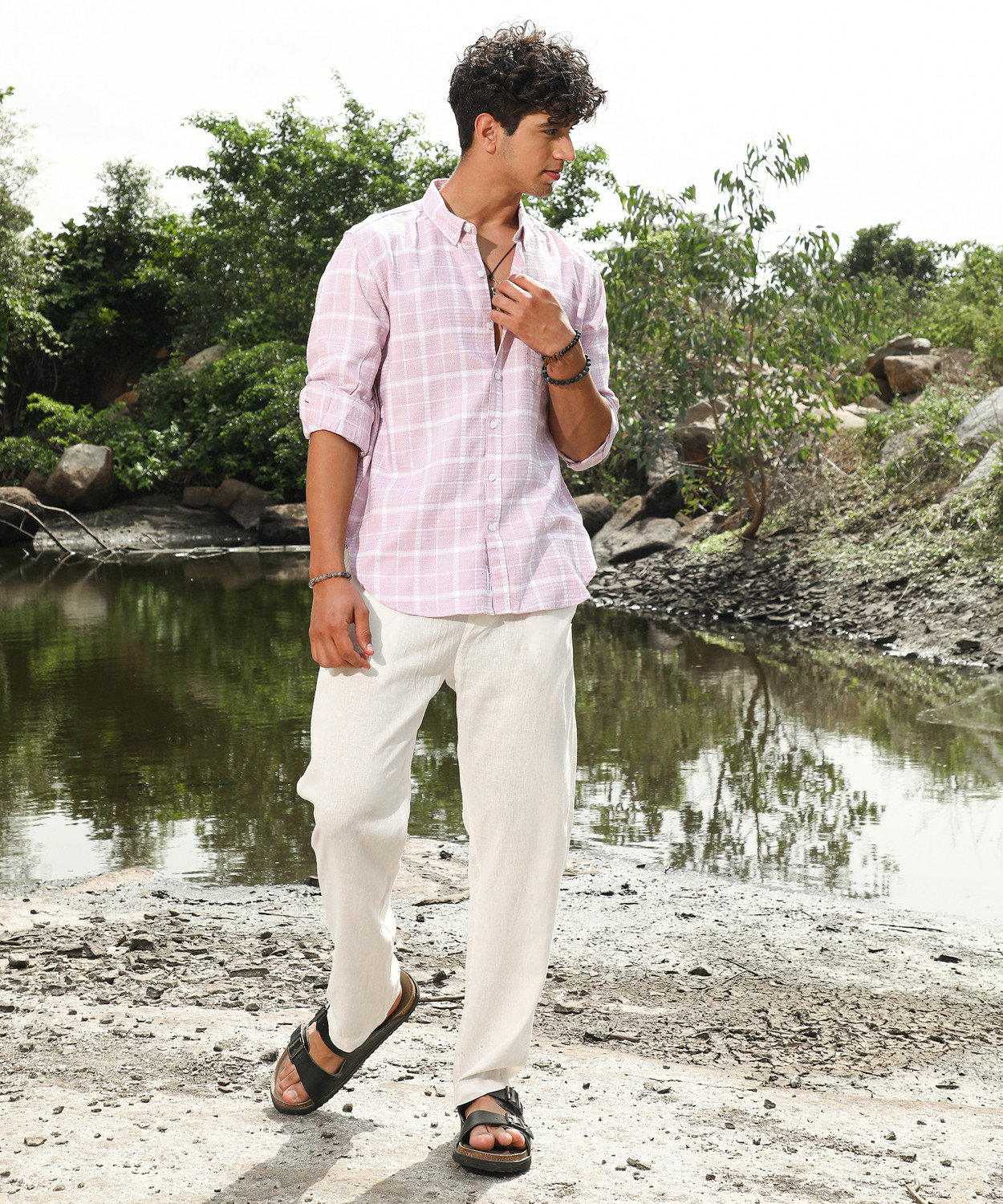 Image of CAMPUS SUTRA Men Checkered Casual Pink Shirt