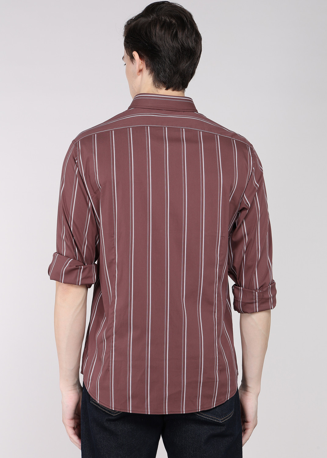 Image of INDIAN TERRAIN Men Slim Fit Striped Casual Shirt
