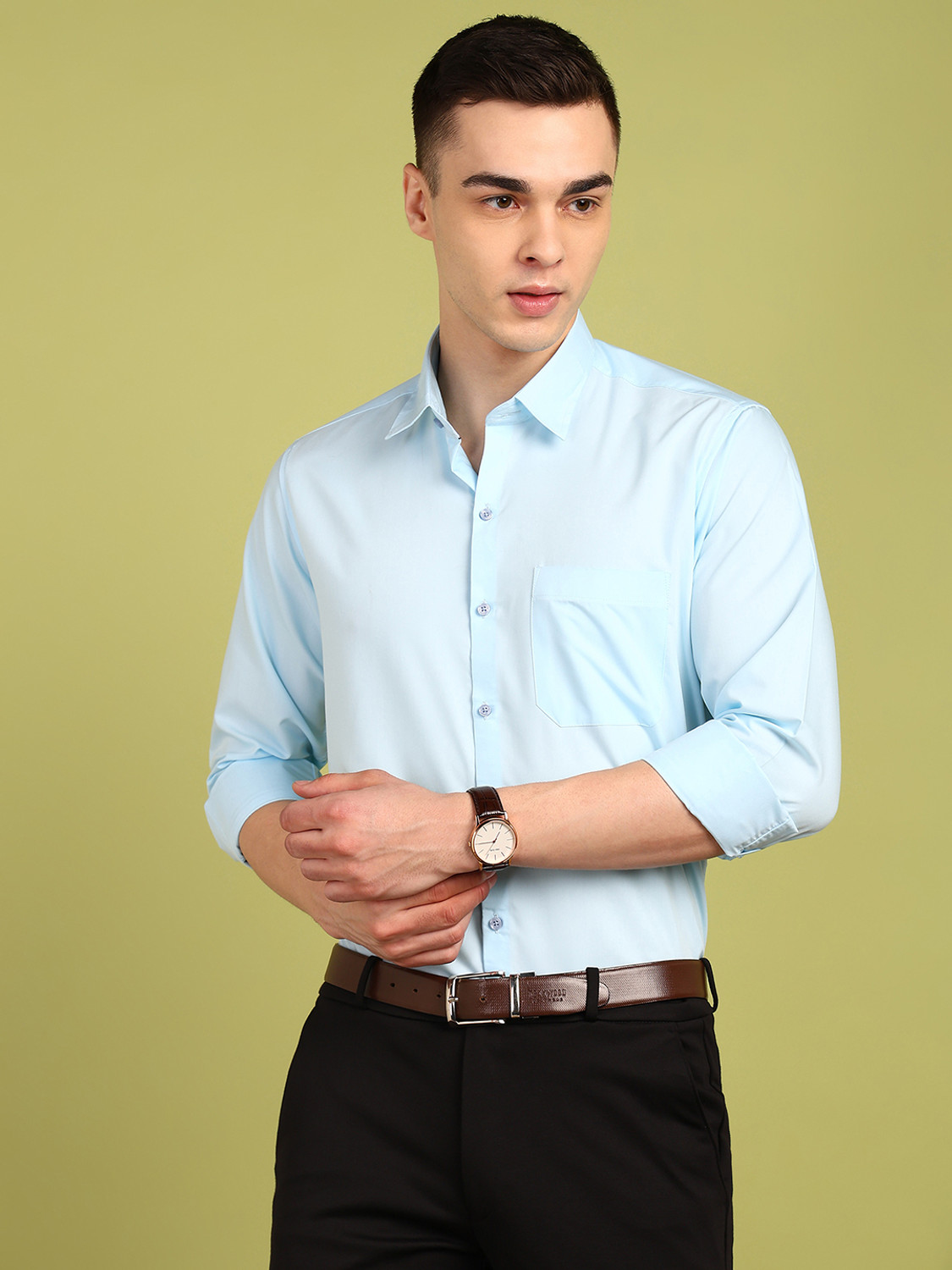 Image of FUBAR Men Slim Fit Solid Spread Collar Formal Shirt