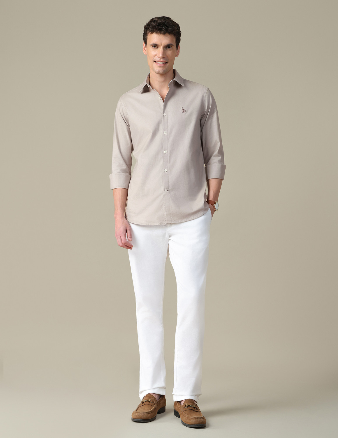 Image of U.S. POLO ASSN. Men Tailored Fit Solid Spread Collar Casual Shirt