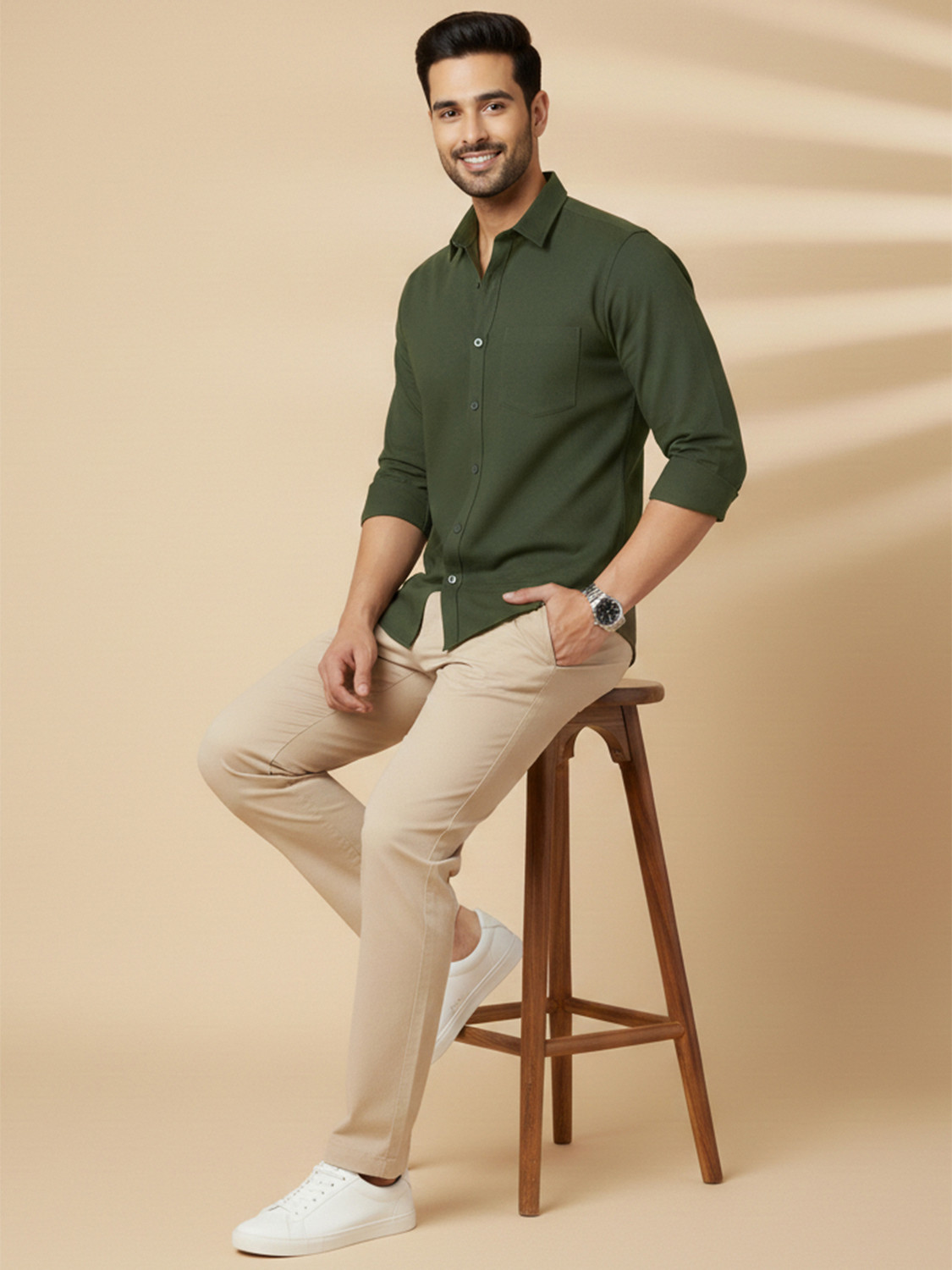 Image of METRONAUT Men Solid Casual Green Shirt