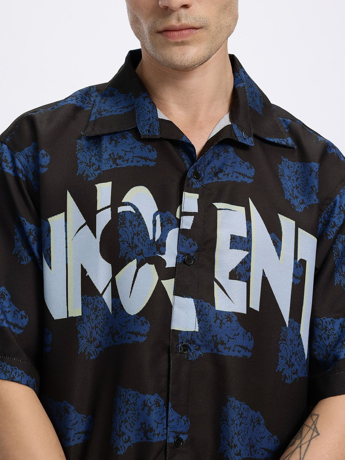 Image of Glitchez Men Printed Casual Black Shirt
