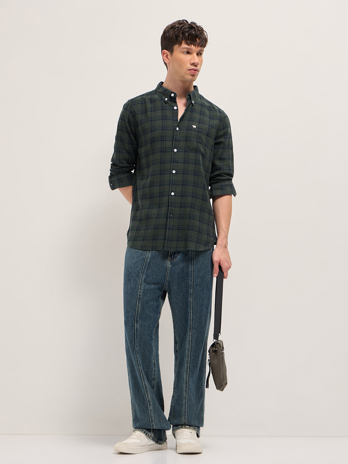 Image of THE BEAR HOUSE Men Checkered Casual Green Shirt