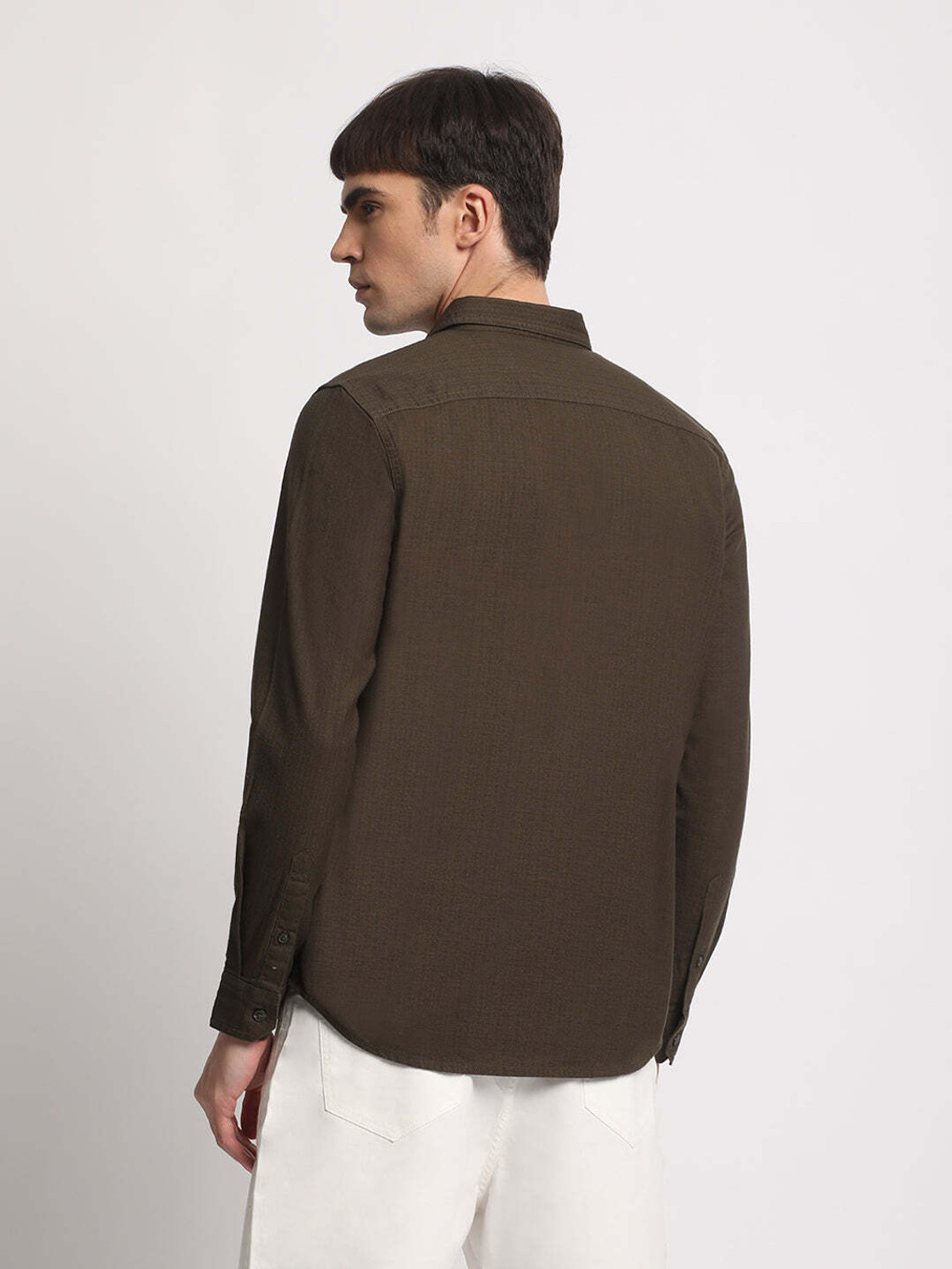Image of THE BEAR HOUSE Men Solid Casual Green Shirt