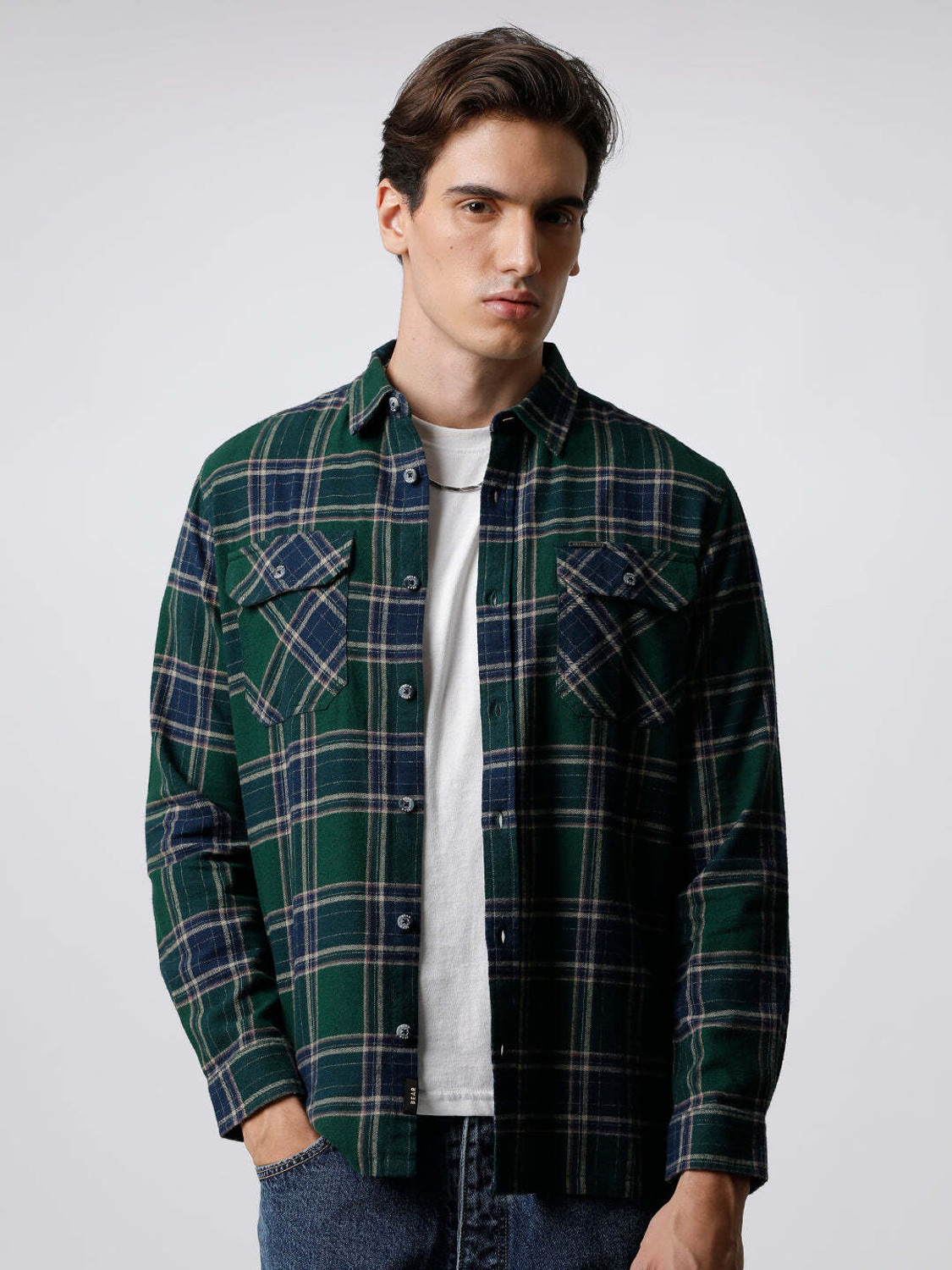 Image of THE BEAR HOUSE Men Slim Fit Checkered Spread Collar Casual Shirt