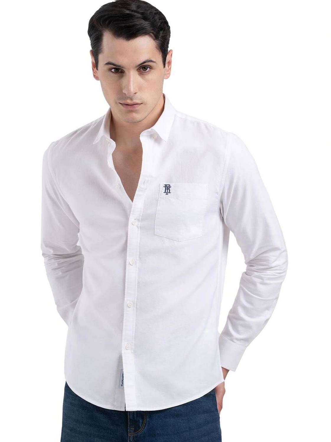 RED TAPE Men Solid Casual White Shirt - Buy RED TAPE Men Solid