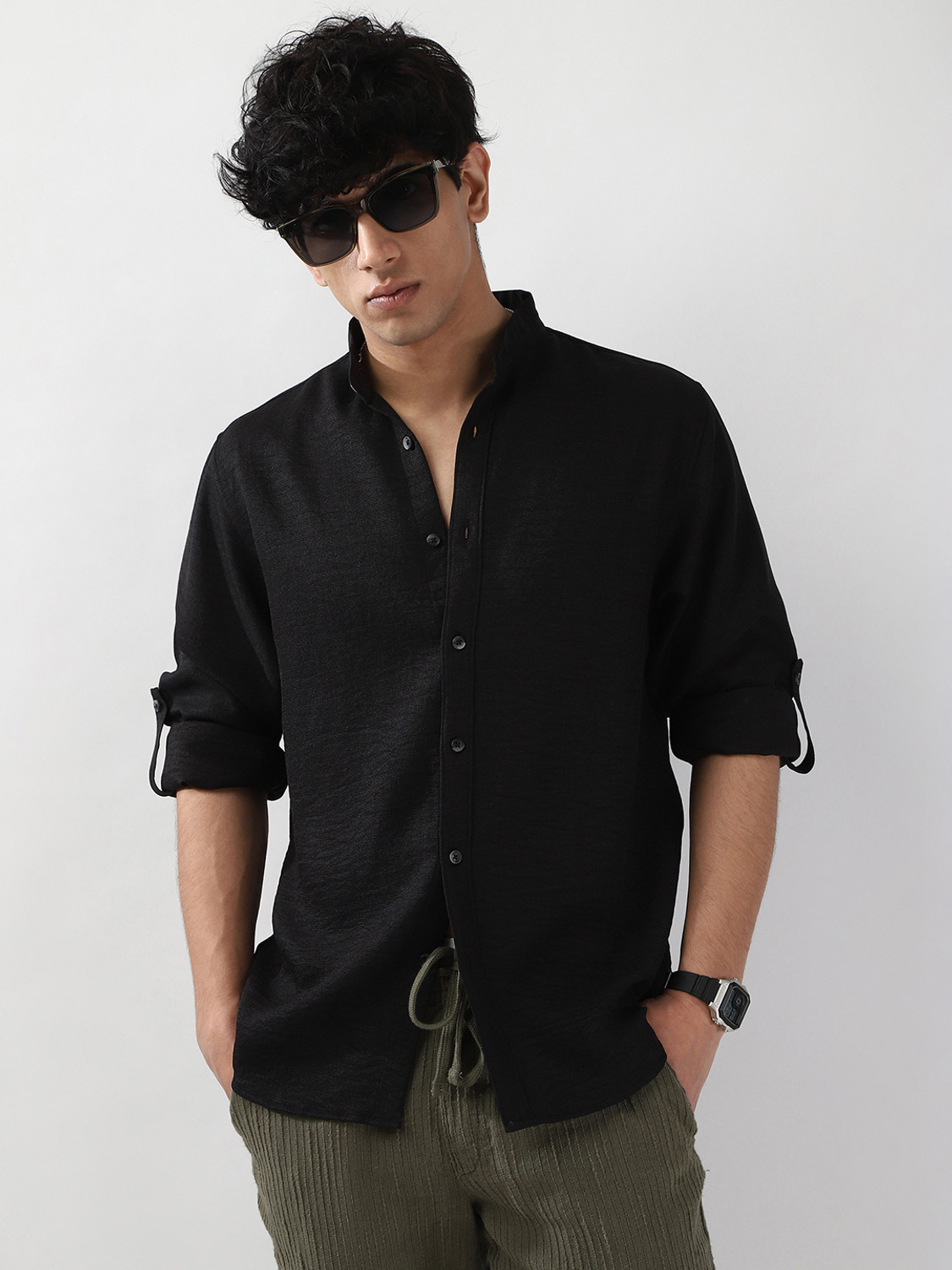 Image of Urbano Fashion Men Solid Casual Black Shirt