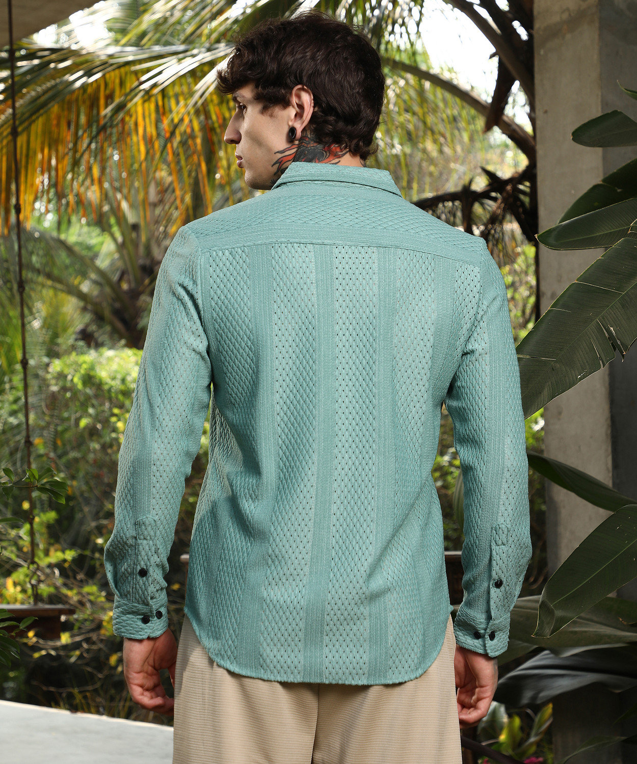 Image of CAMPUS SUTRA Men Solid Casual Green Shirt