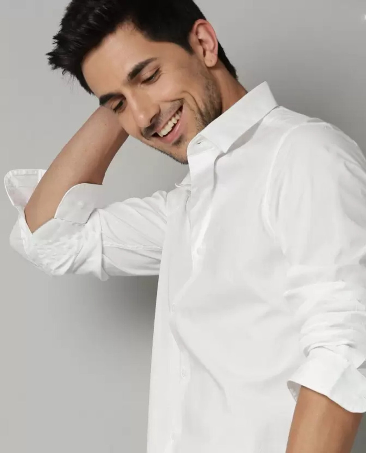 Image of GLOREN Men Solid Casual White Shirt