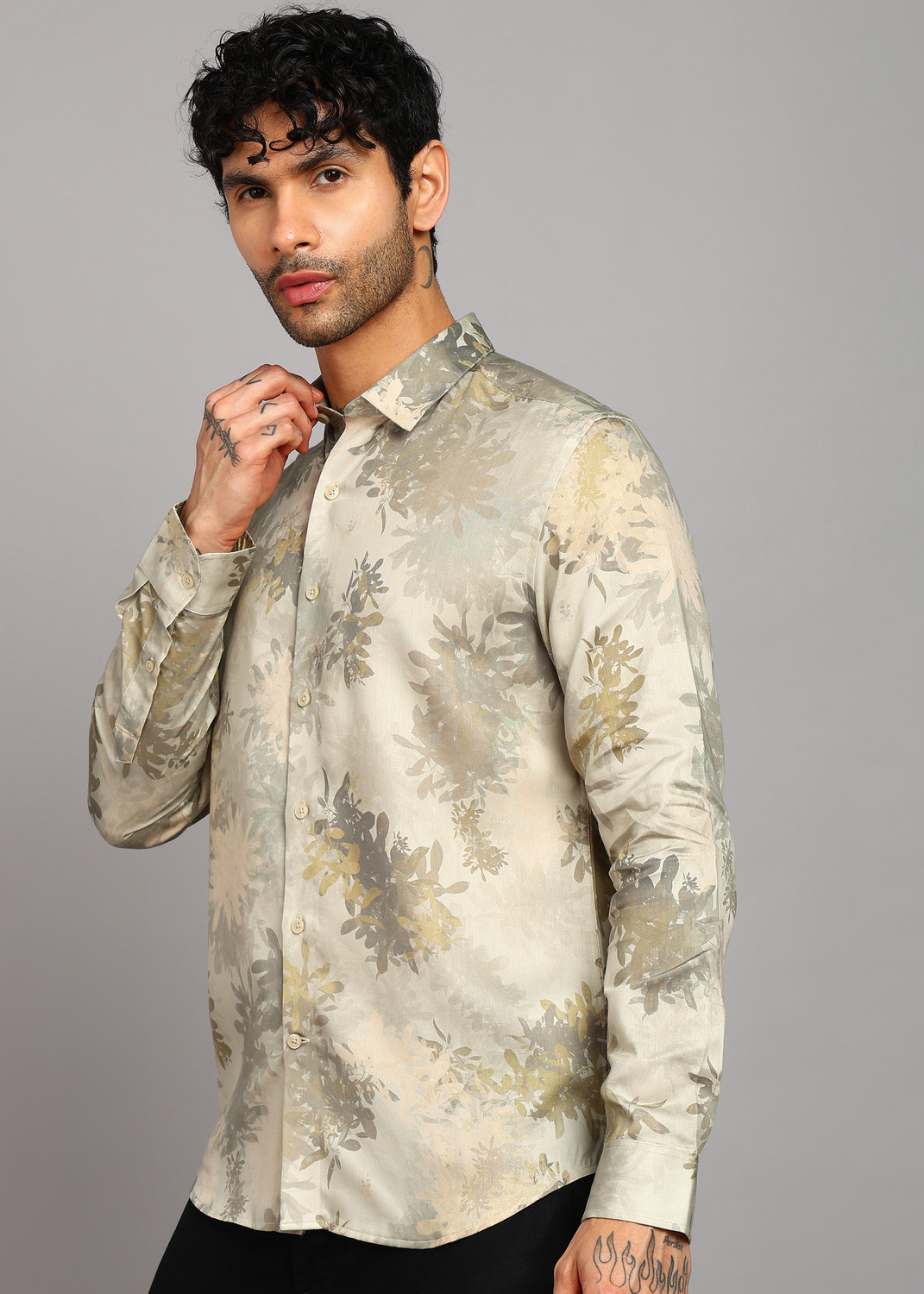 Image of FLYING MACHINE Men Printed Casual Green Shirt