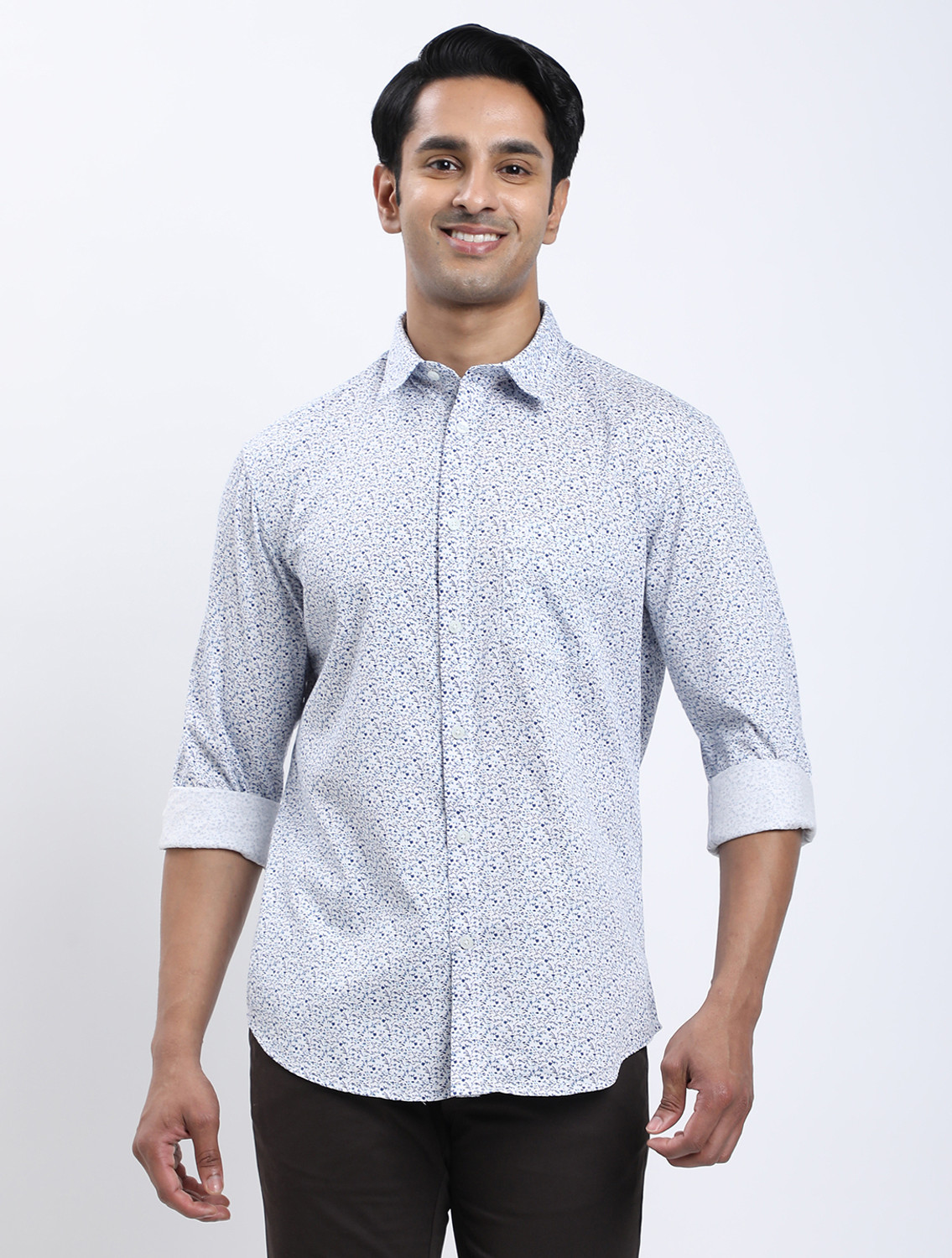 Image of INDIAN TERRAIN Men Printed Casual White Shirt
