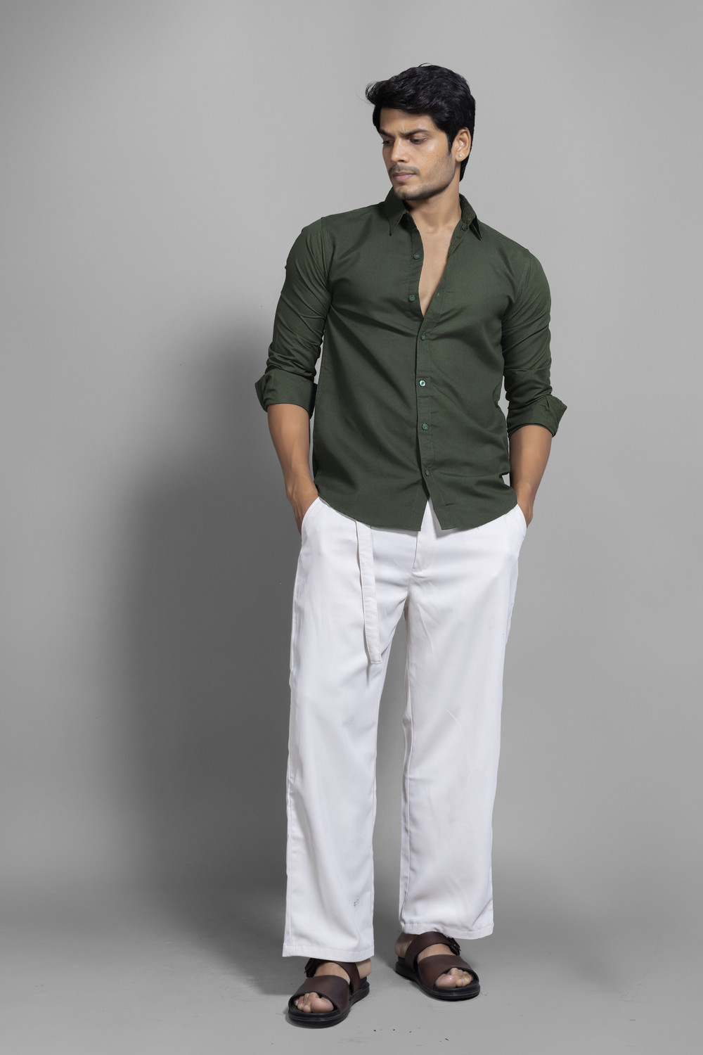 Image of METRONAUT Men Solid Casual Green Shirt