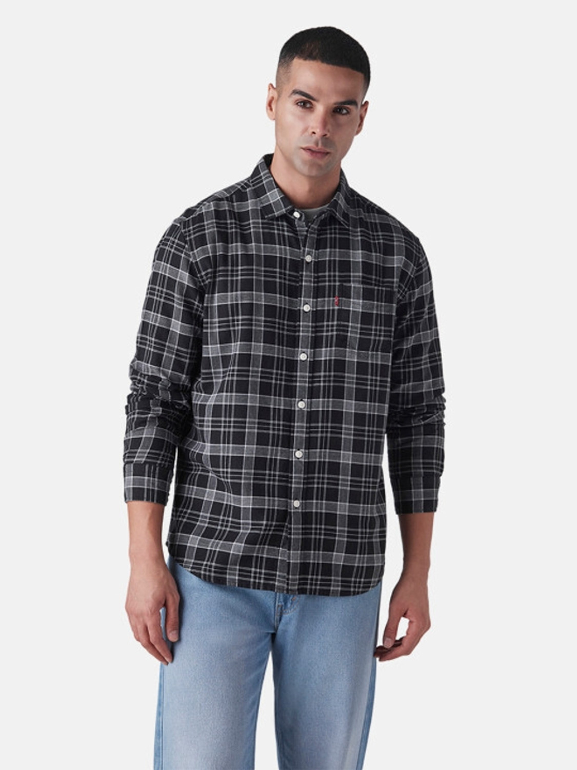 Image of LEVI'S Men Slim Fit Checkered Casual Shirt