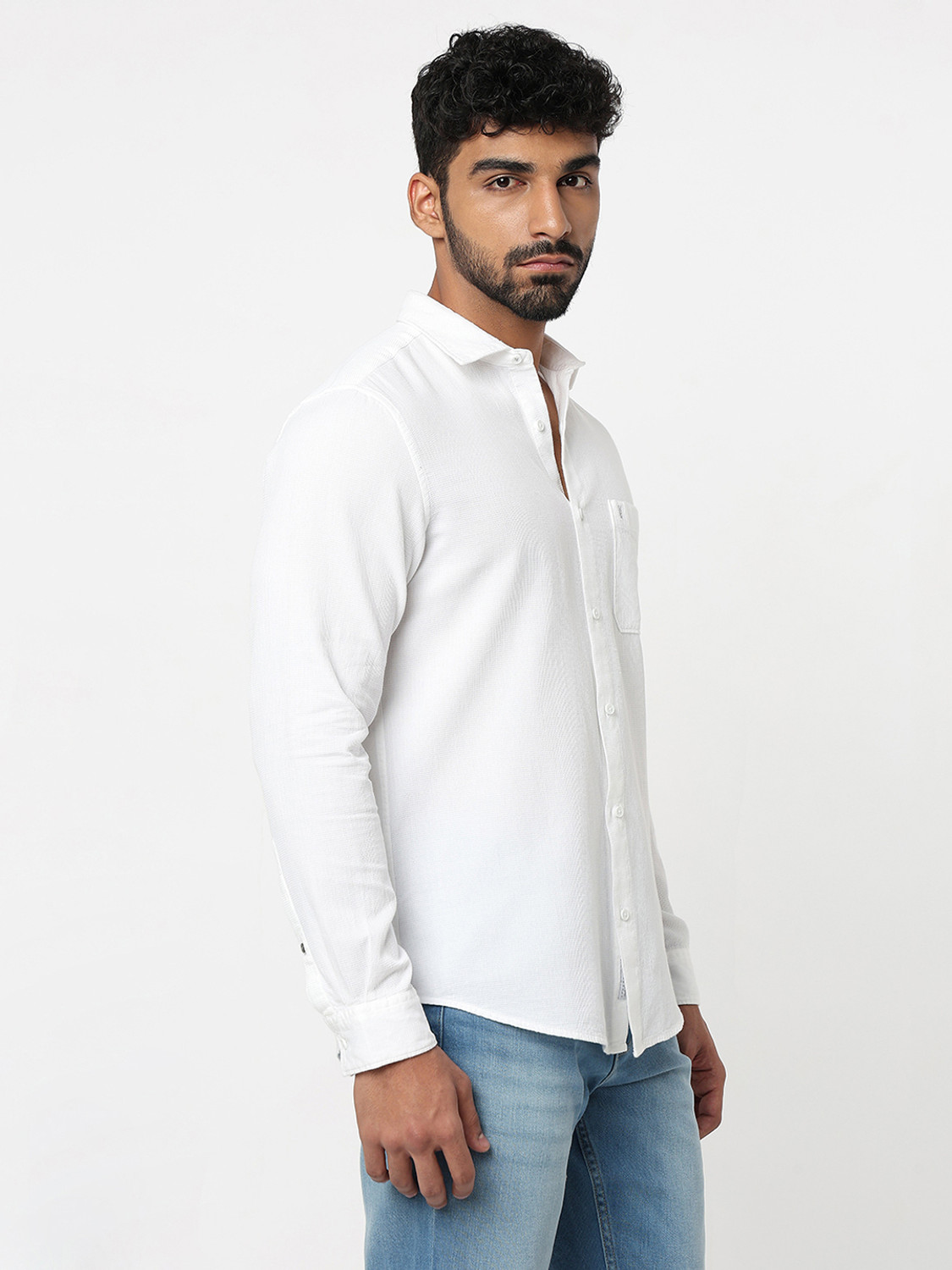 Image of Spykar Men Solid Casual White Shirt