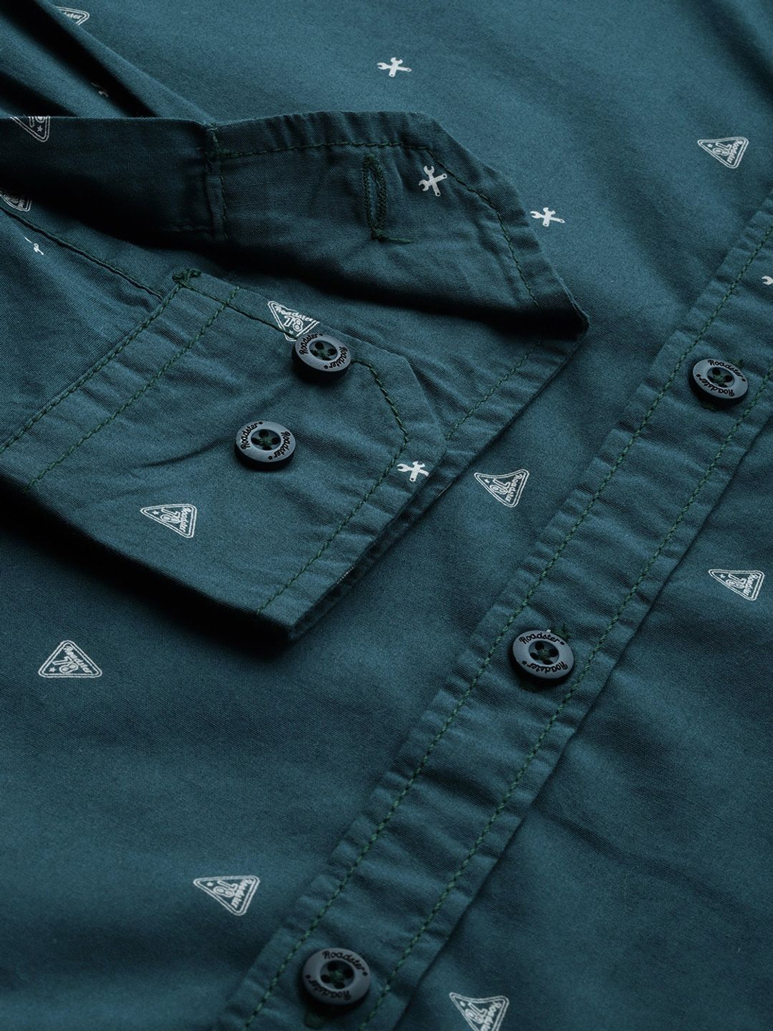 Image of Roadster Men Printed Casual Green Shirt
