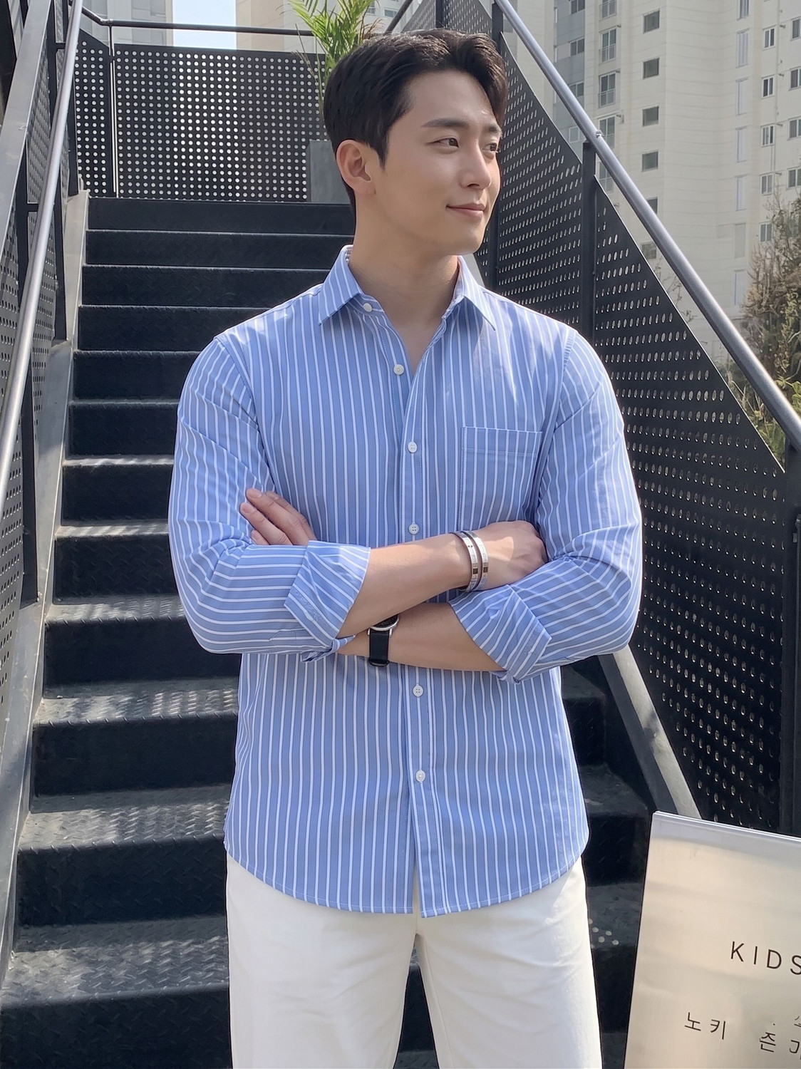Image of indossare Men Striped Casual Blue Shirt