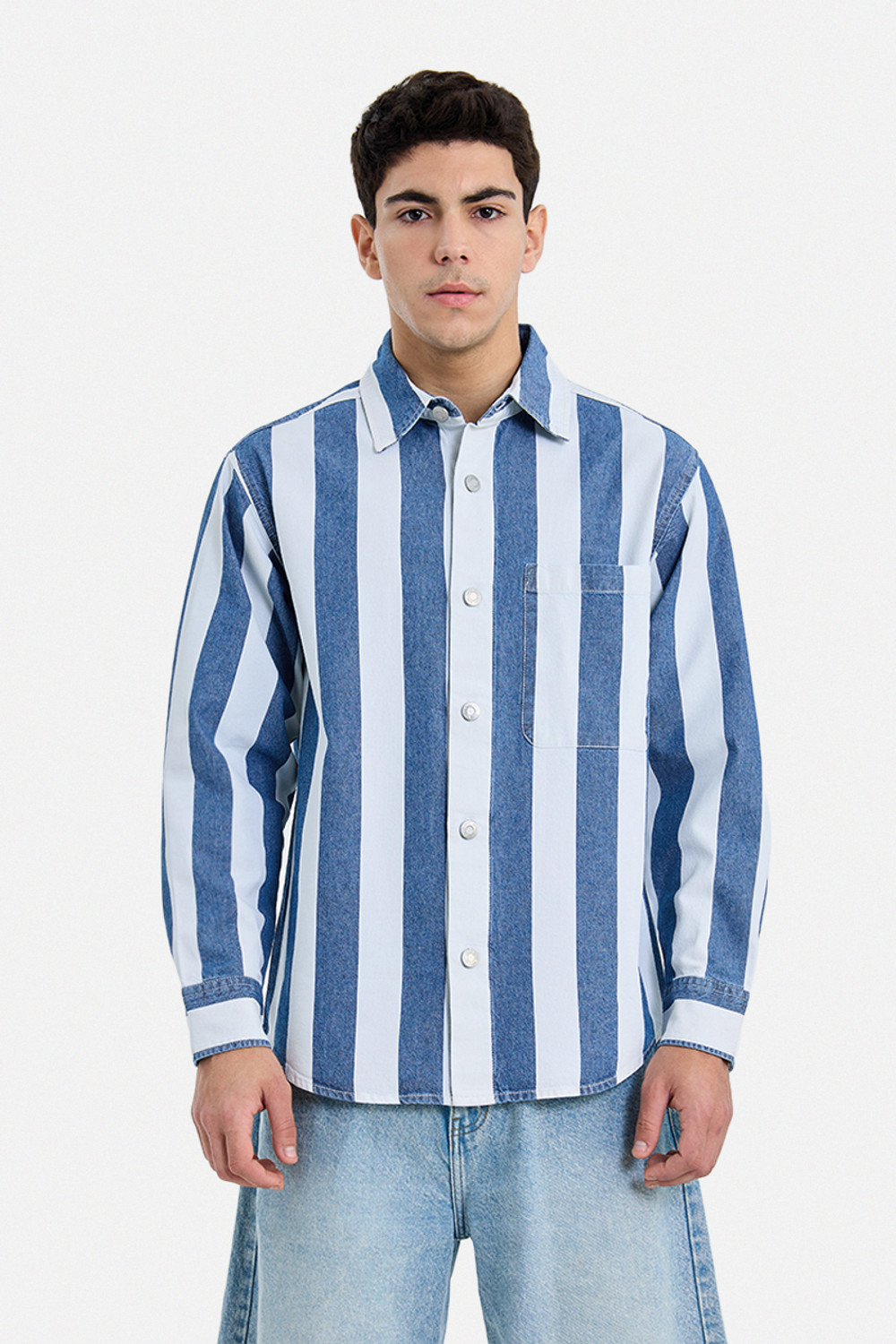 Image of Snitch Men Relaxed Fit Striped Spread Collar Casual Shirt