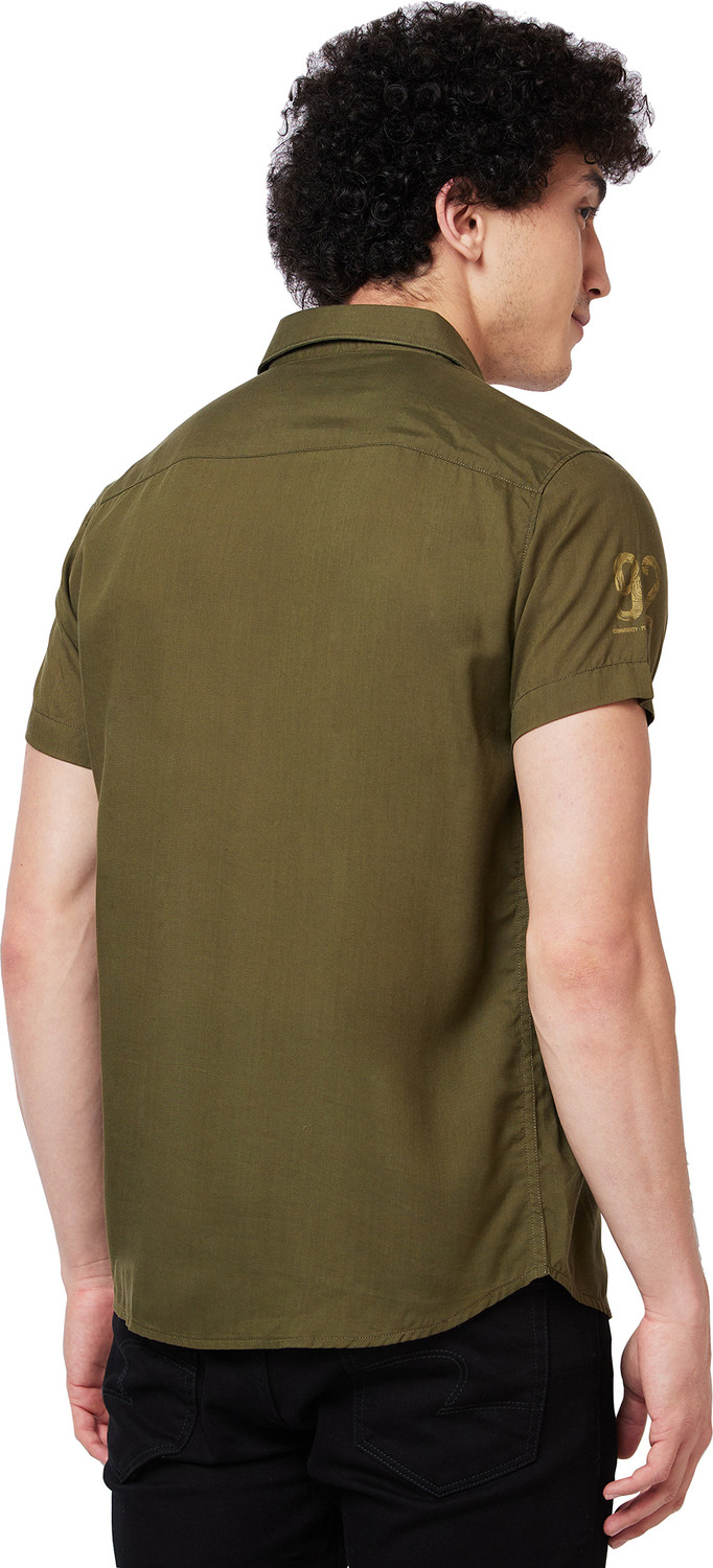 Image of Spykar Men Solid Casual Dark Green Shirt
