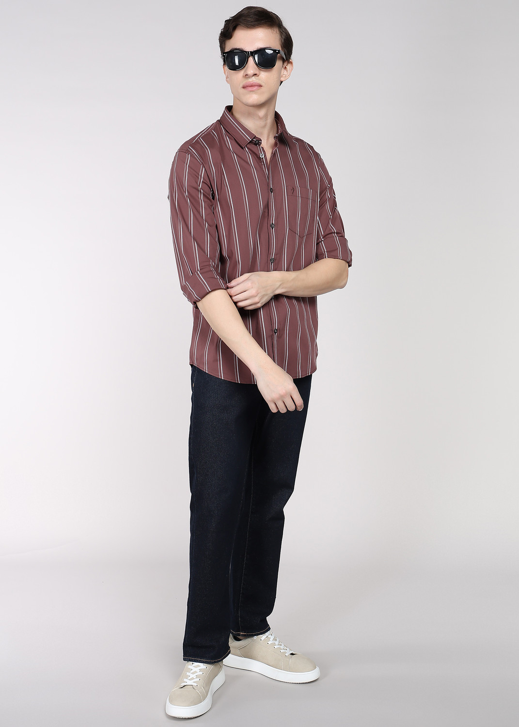 Image of INDIAN TERRAIN Men Slim Fit Striped Casual Shirt