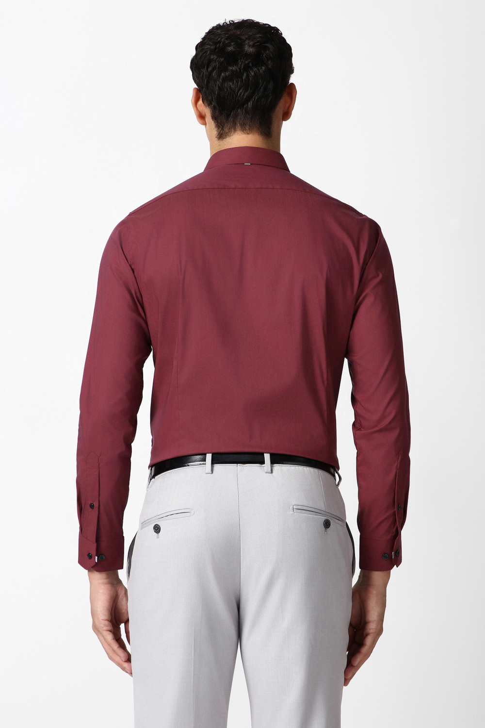 Image of VAN HEUSEN Men Solid Formal Maroon Shirt