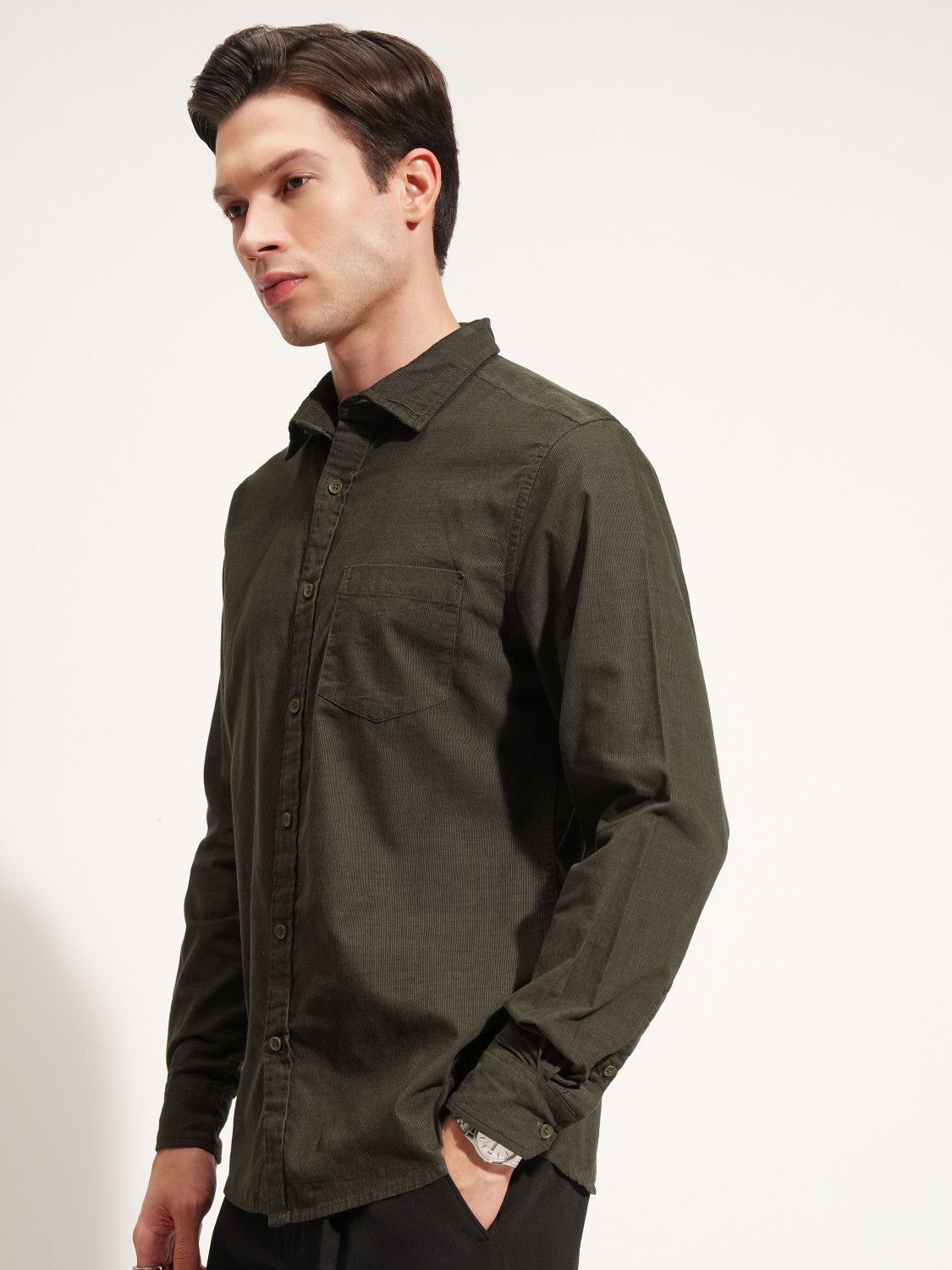 Image of HIGHLANDER Men Solid Casual Green Shirt