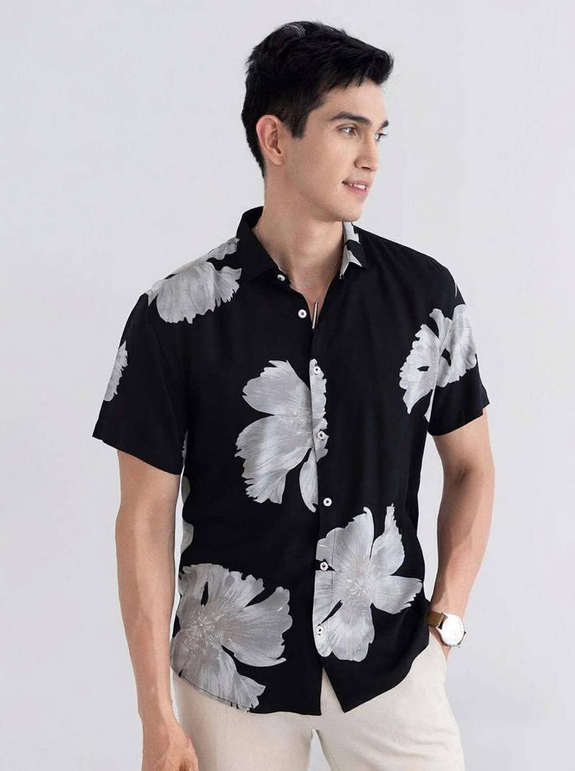 Snitch Men Floral Print Casual Black Shirt