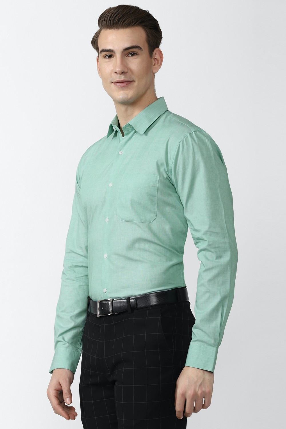 Image of PETER ENGLAND Men Solid Formal Green Shirt
