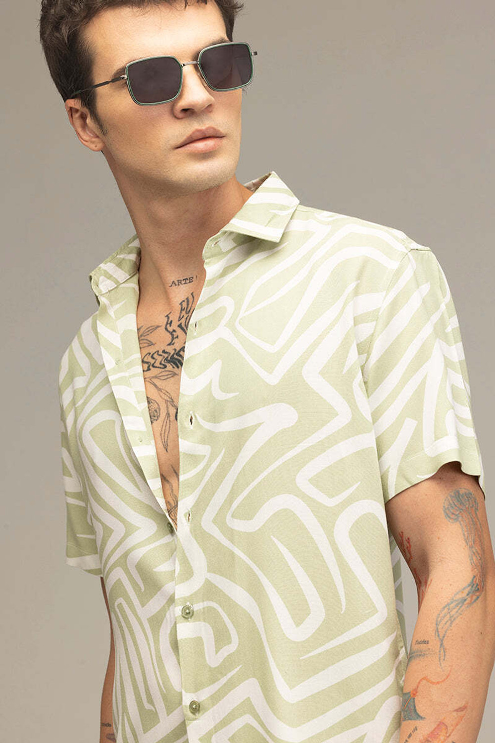 Image of Snitch Men Printed Casual Green Shirt