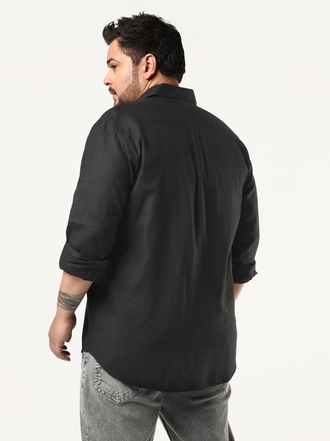Image of Urbano Plus Men Solid Casual Black Shirt