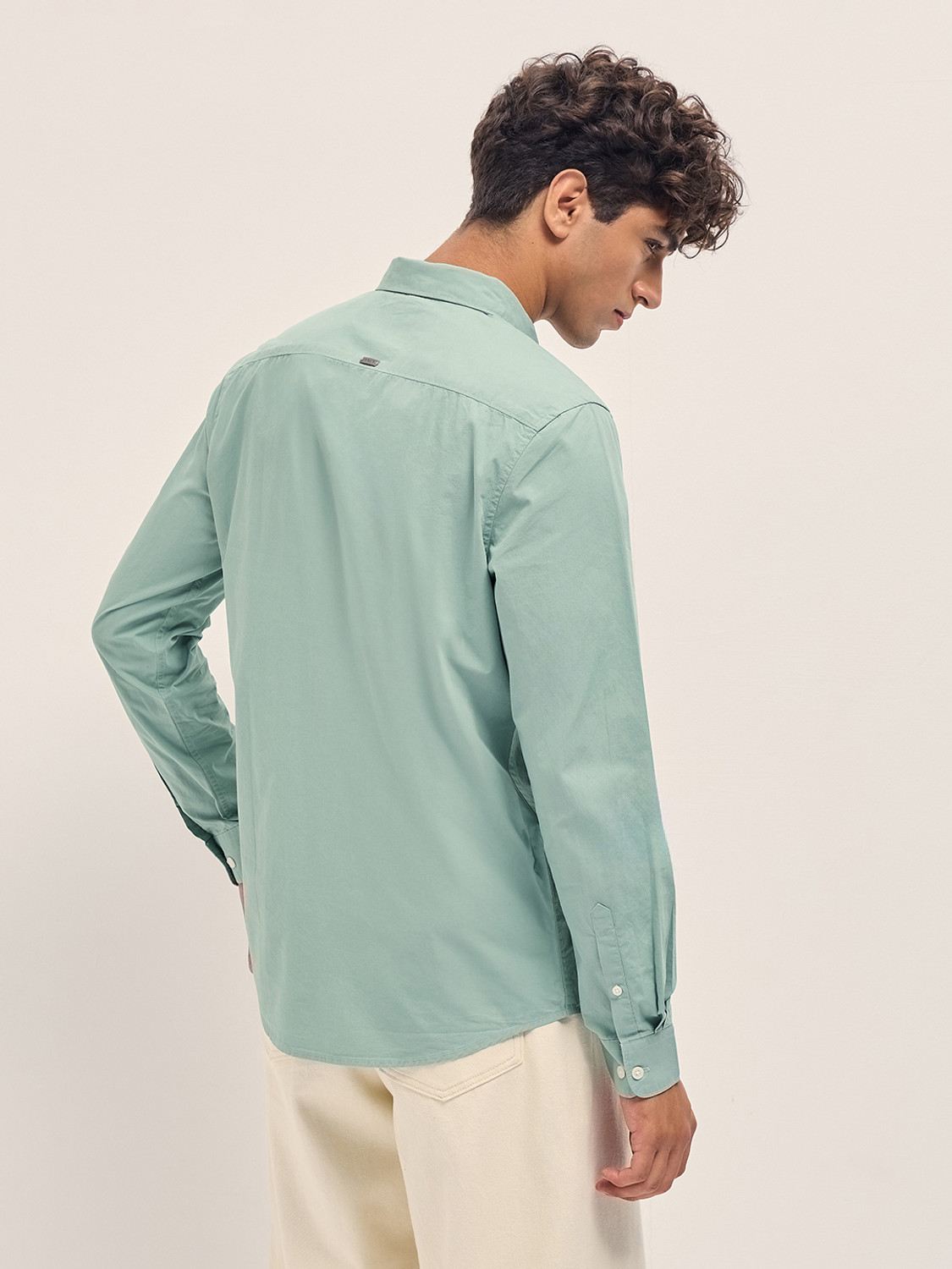 Image of THE BEAR HOUSE Men Solid Casual Green Shirt