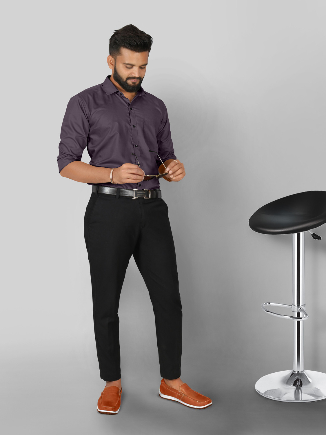 Image of FIBERMILL Men Solid Formal Purple Shirt