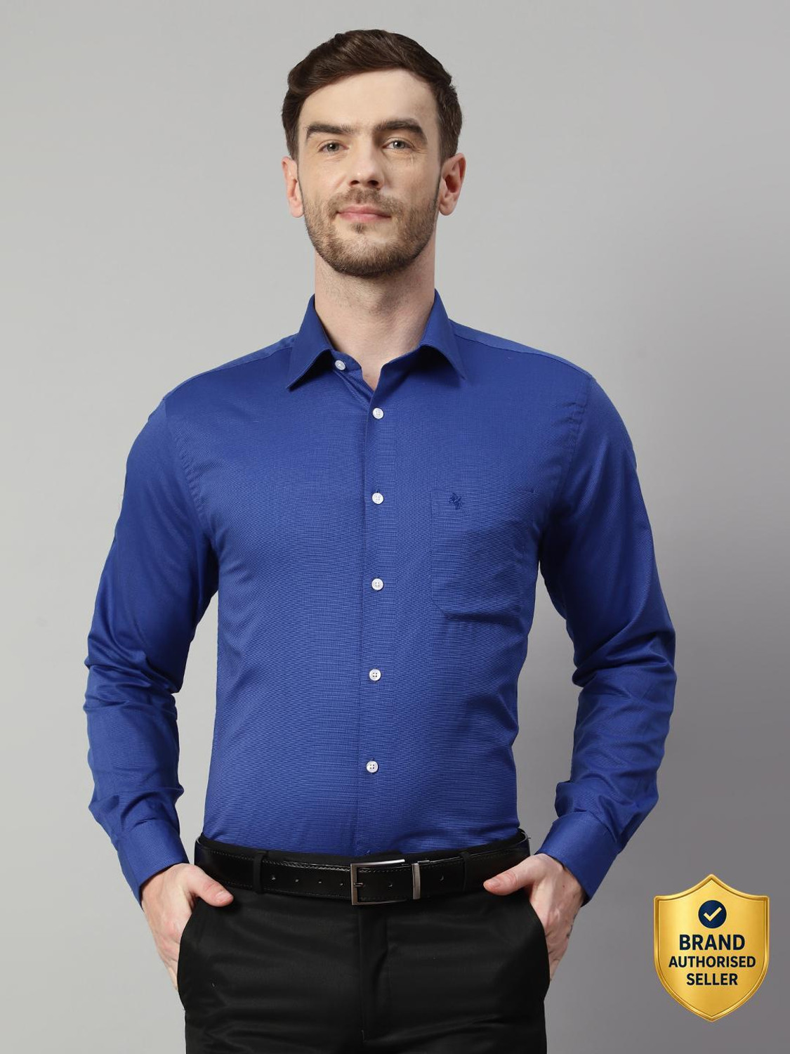 Image of CANTABIL Men Regular Fit Solid Spread Collar Formal Shirt
