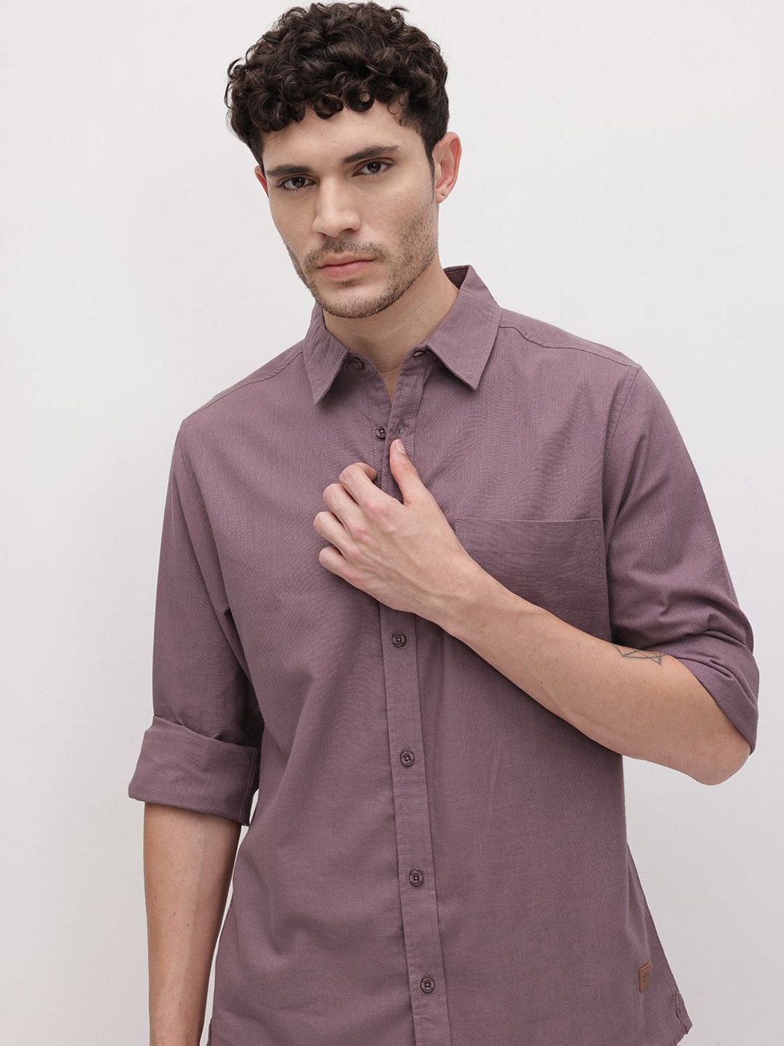 Image of Roadster Men Solid Casual Multicolor Shirt