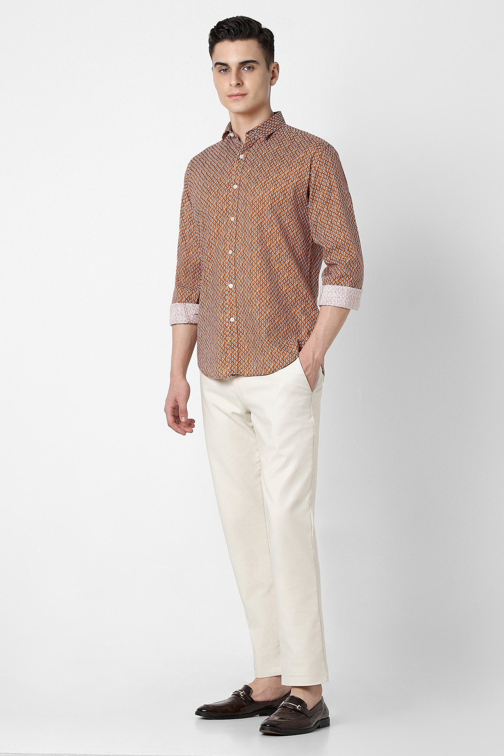Image of V DOT BY VAN HEUSEN Men Slim Fit Printed Casual Shirt