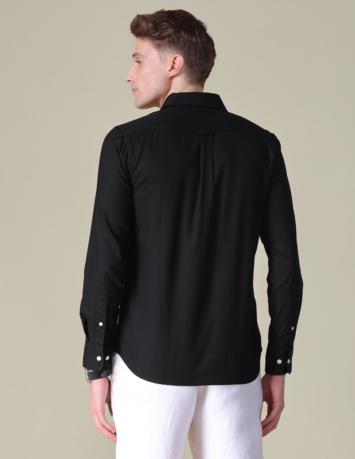 Image of U.S. POLO ASSN. Men Tailored Fit Self Design Spread Collar Casual Shirt