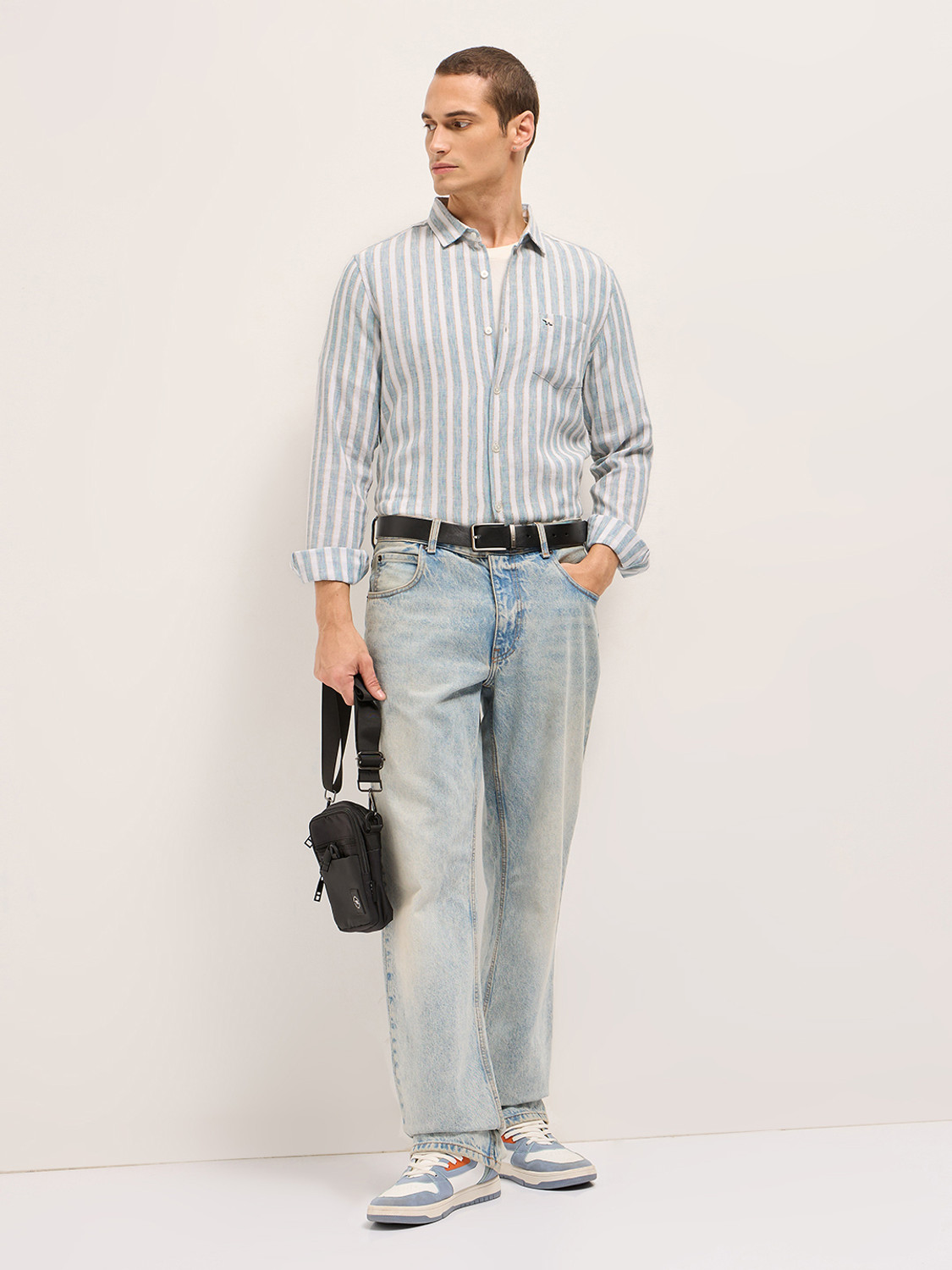 Image of THE BEAR HOUSE Men Striped Casual Blue Shirt