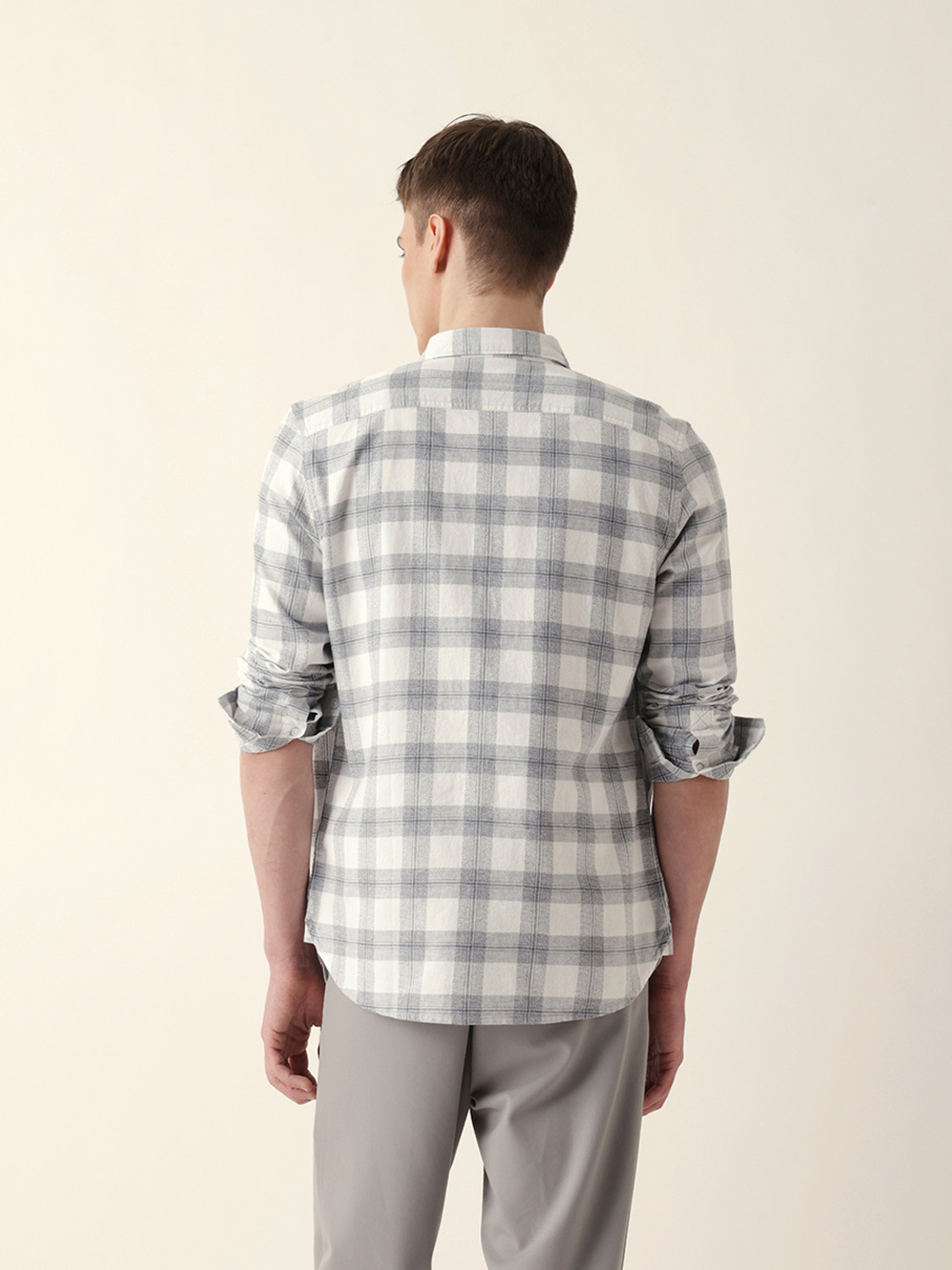 Image of THE BEAR HOUSE Men Checkered Casual Grey Shirt