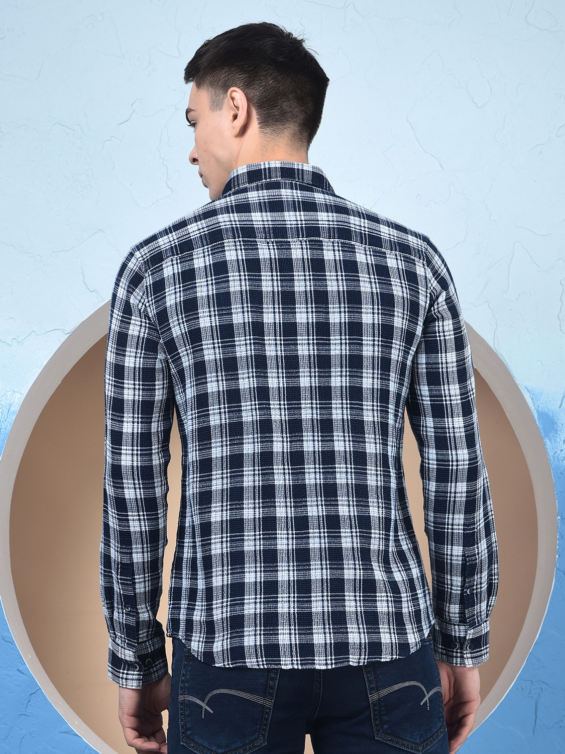 Image of CRIMSOUNE CLUB Men Checkered Casual Blue Shirt