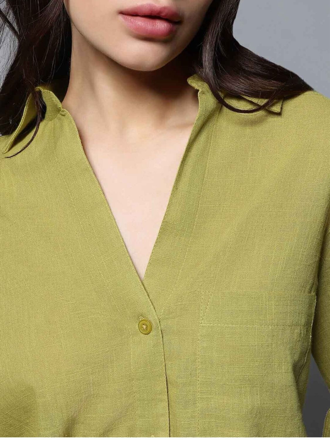 Image of SAARSHE Women Solid Casual Green Shirt