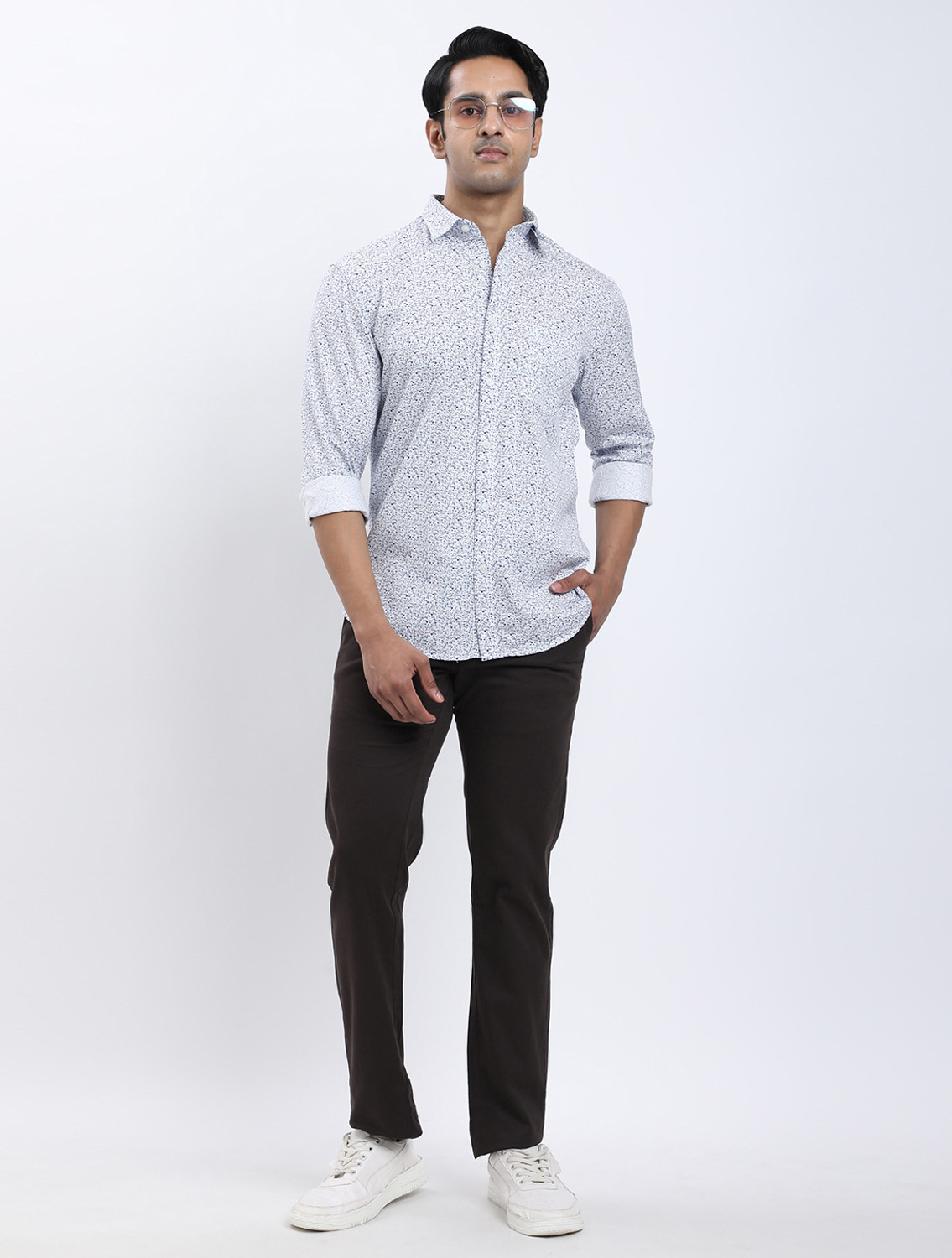 Image of INDIAN TERRAIN Men Printed Casual White Shirt