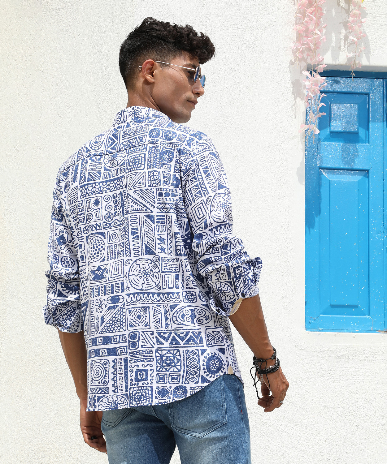 Image of CAMPUS SUTRA Men Printed Casual Blue Shirt