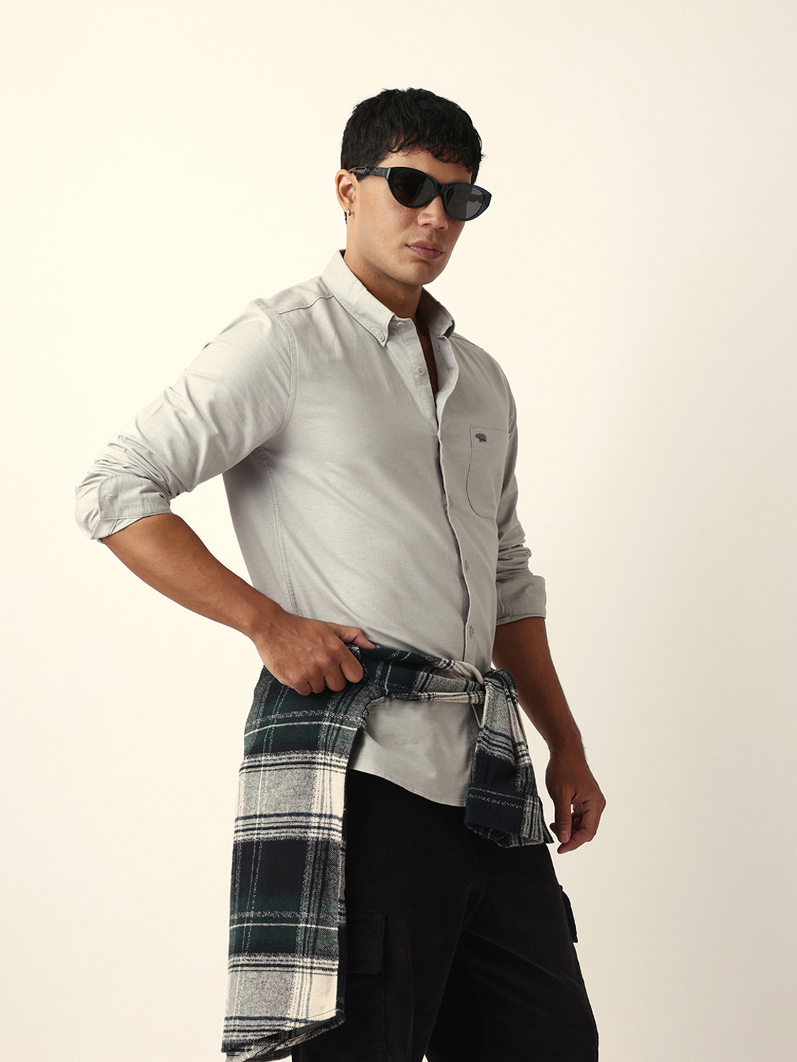 Image of THE BEAR HOUSE Men Solid Casual Grey Shirt