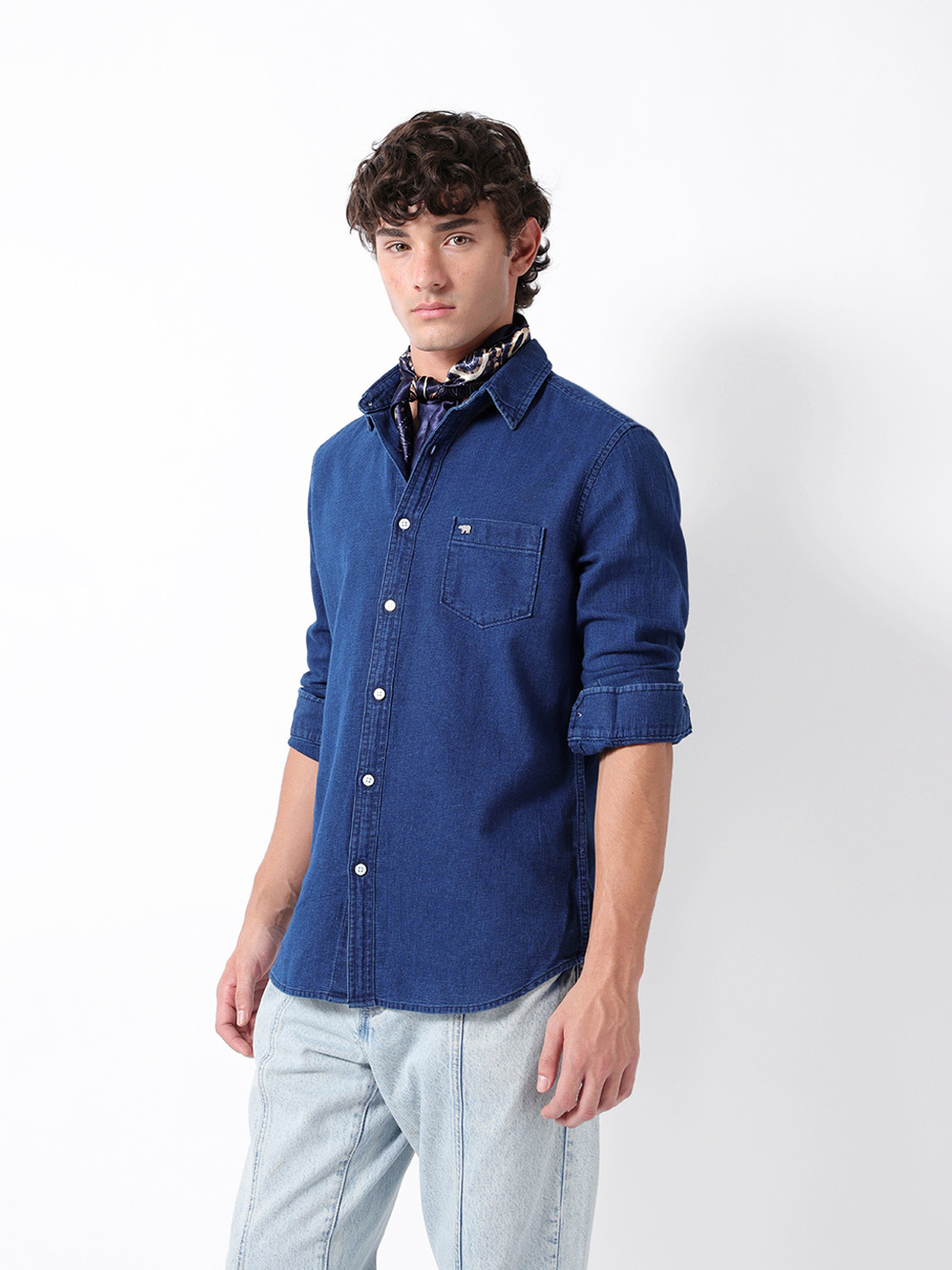 Image of THE BEAR HOUSE Men Solid Casual Blue Shirt