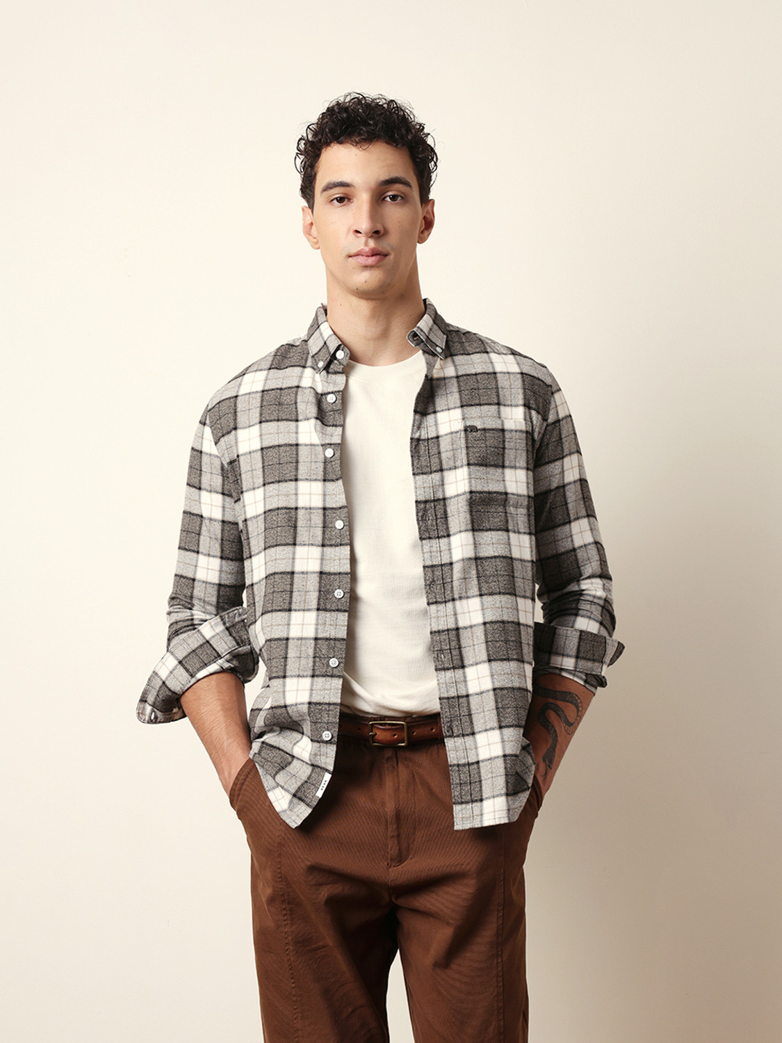 Image of THE BEAR HOUSE Men Checkered Casual Grey Shirt