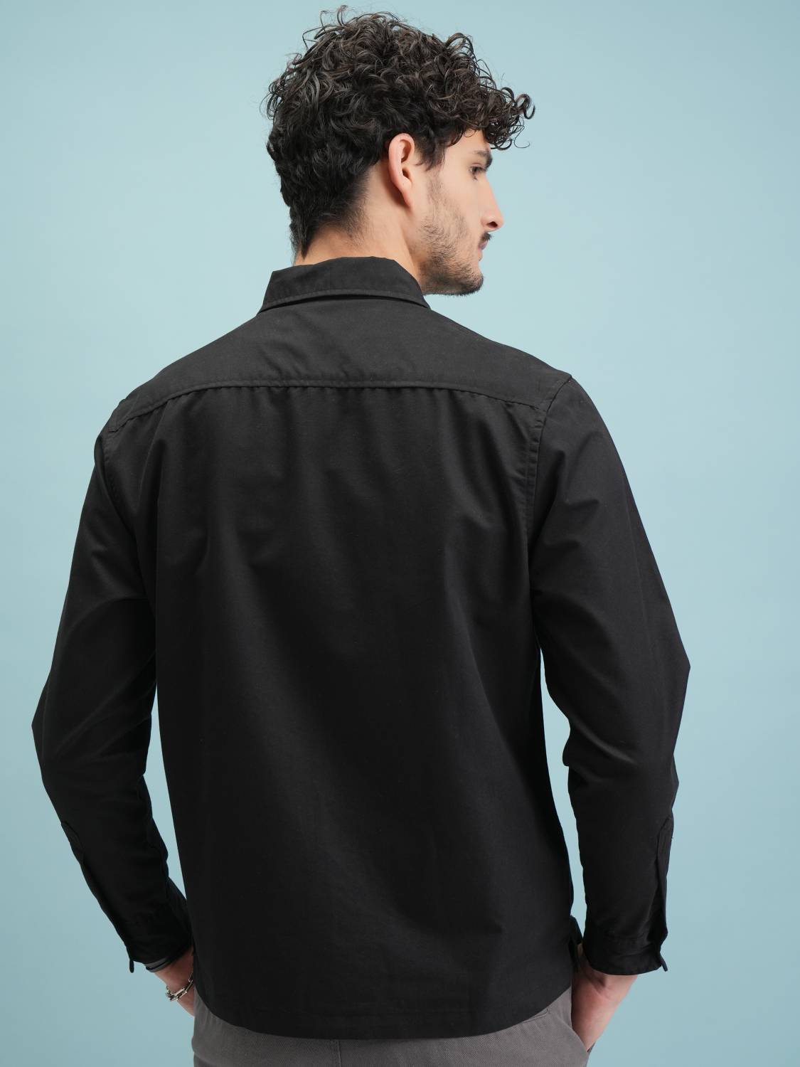 HIGHLANDER Men Black Solid Casual Shirt - Image 2