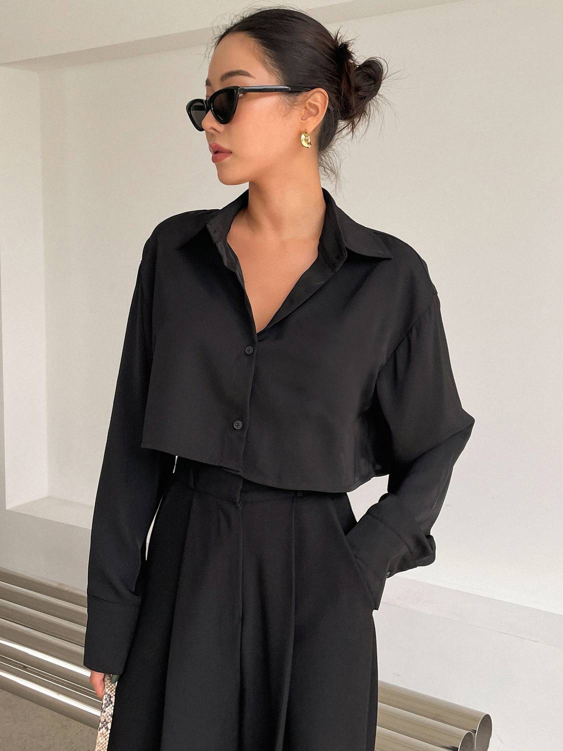 Aahwan Women Solid Casual Black Shirt