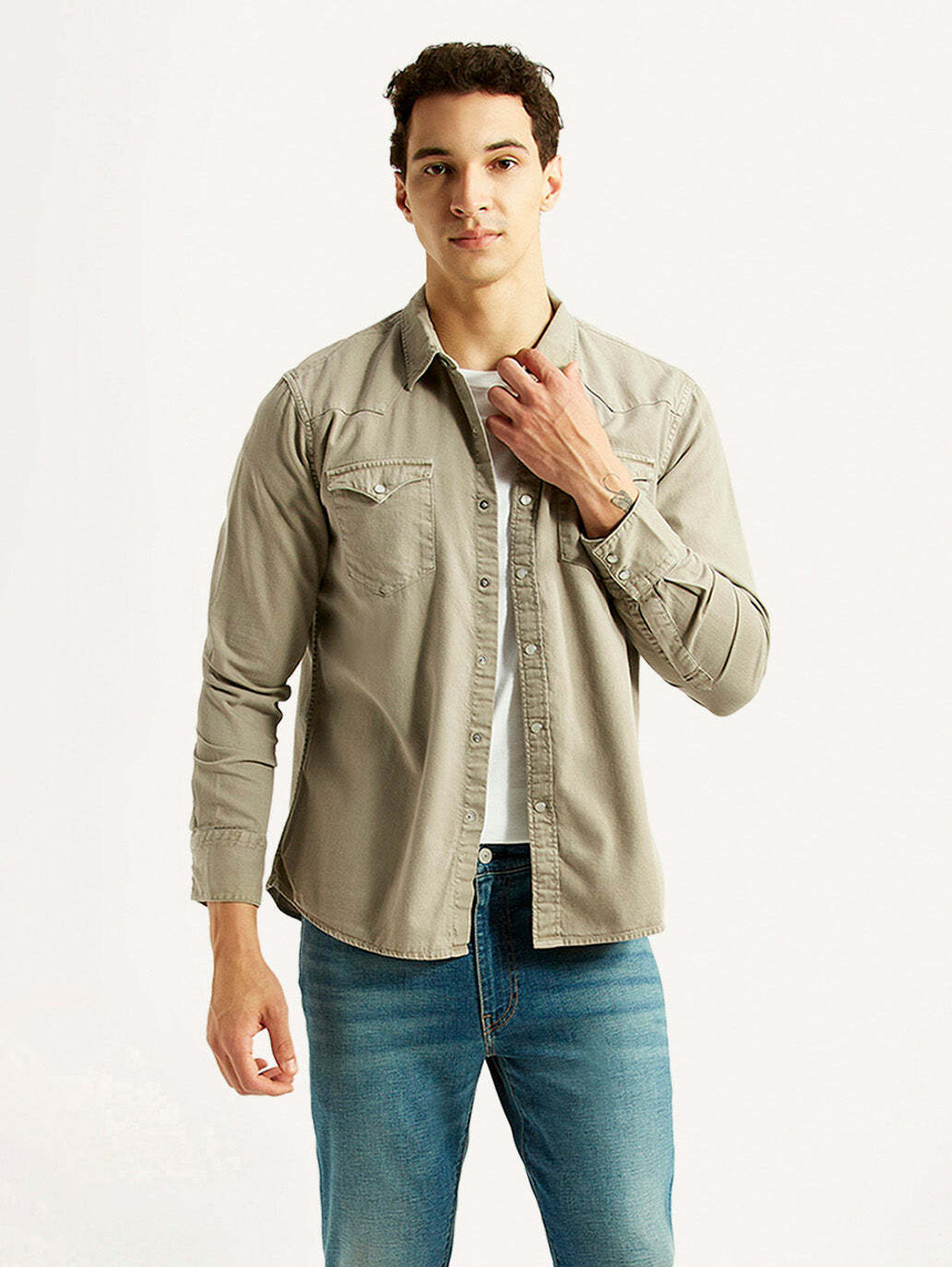 Image of LEVI'S Men Solid Casual Beige Shirt