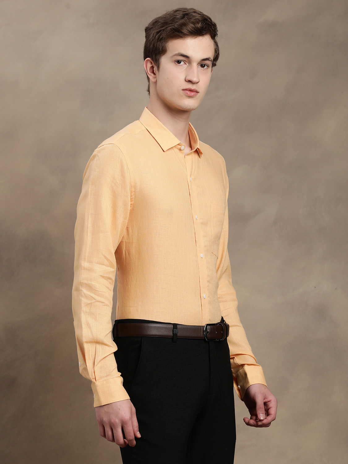 Image of TURTLE Men Slim Fit Solid Spread Collar Formal Shirt