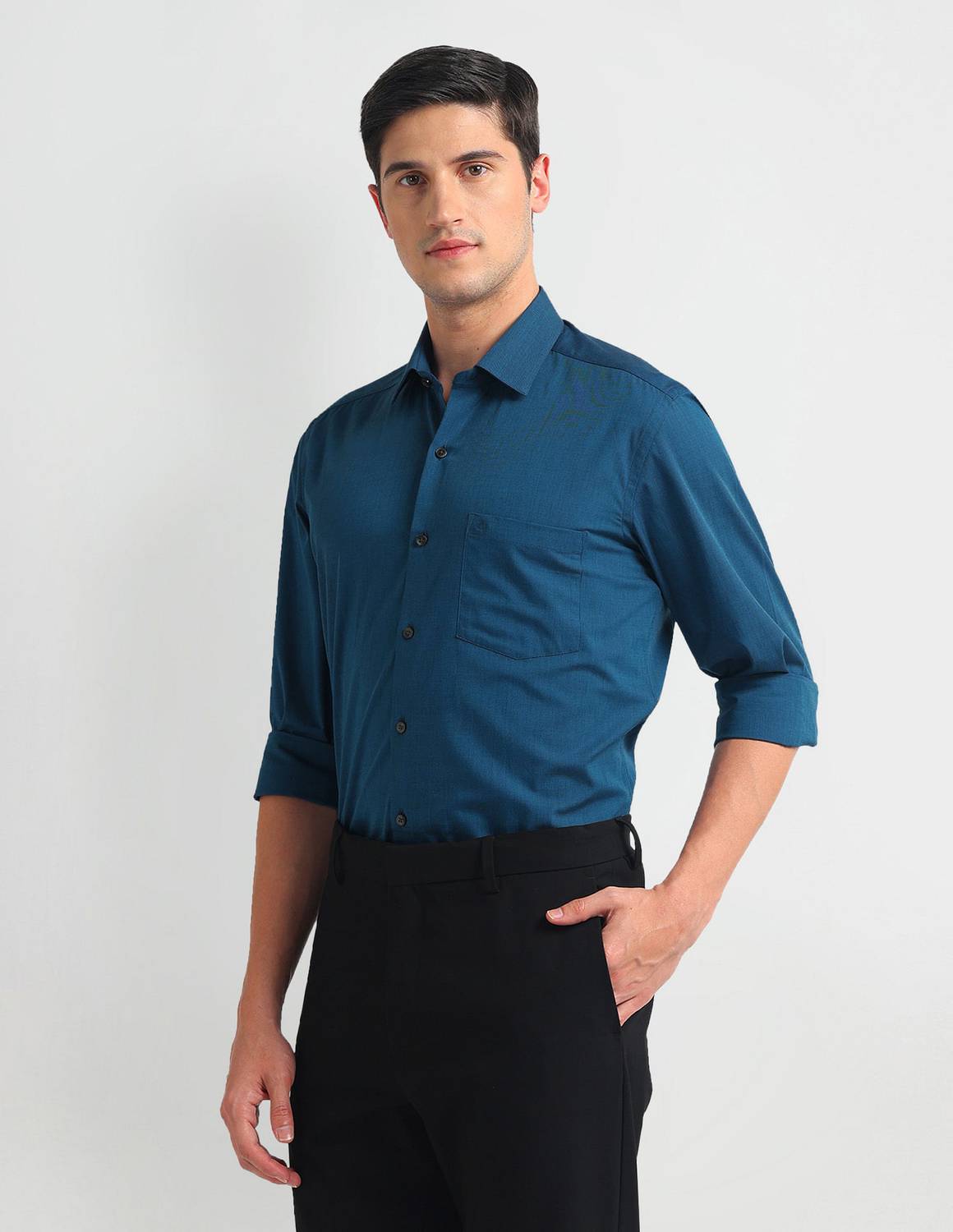 ARROW Men Solid Formal Dark Blue Shirt
